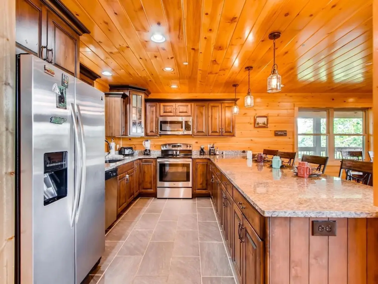 Vista di Cielo 4 Bedrooms 4.5 Bathrooms Cabin