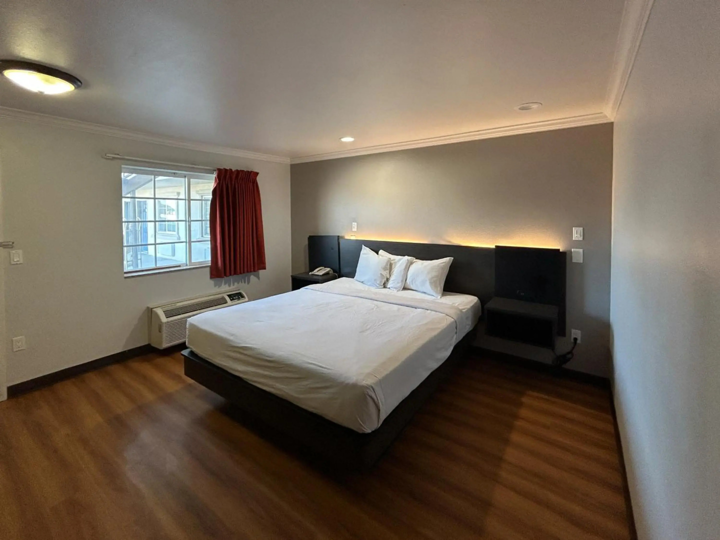 Studio 6 Mojave, CA - Airport