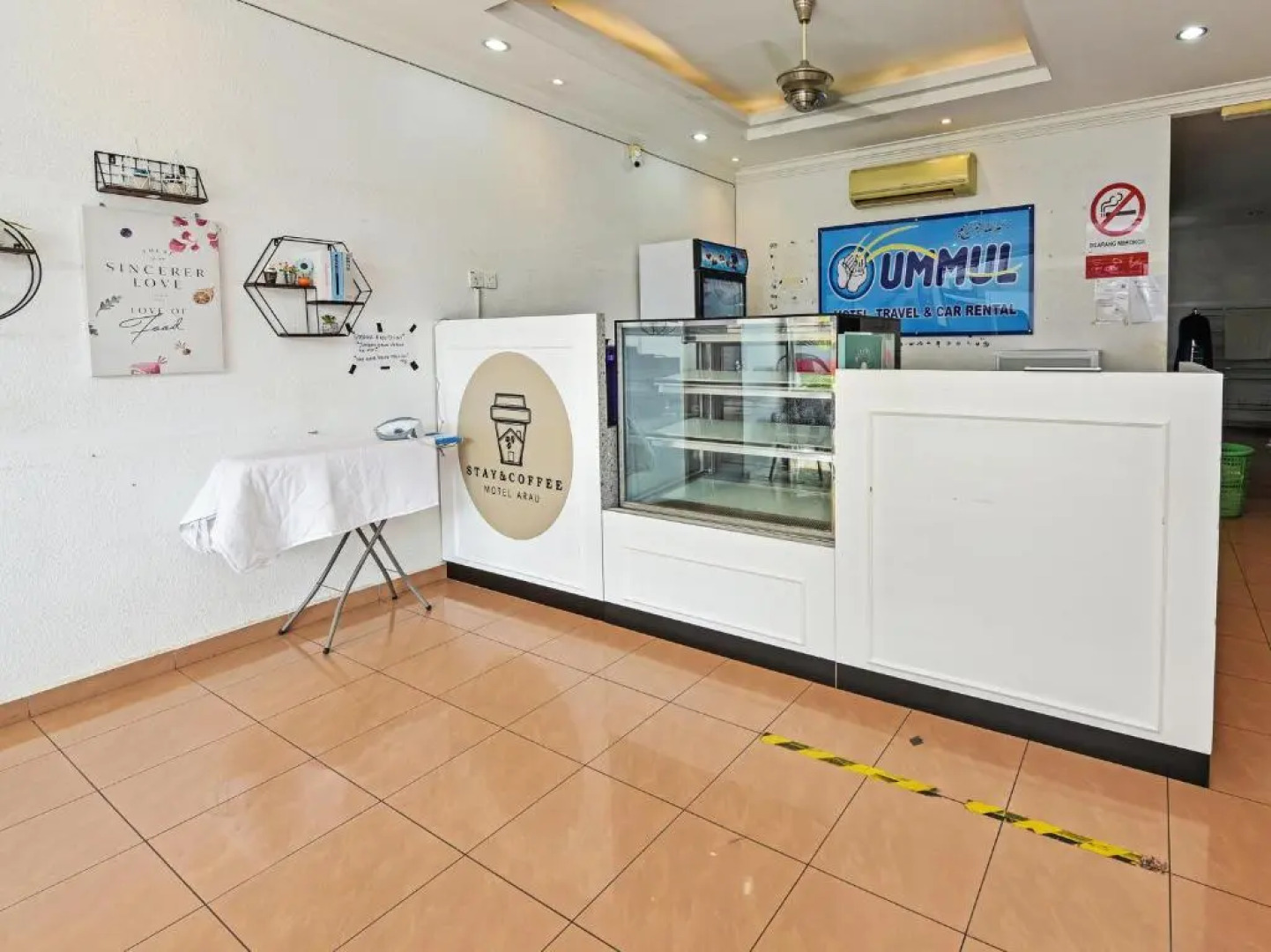 Oyo 90559 Ummul Motel C Mart