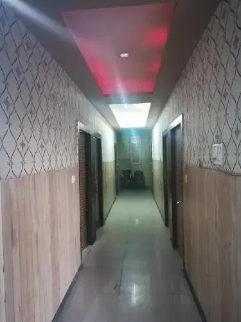 Shri Rajadhiraj Guest House