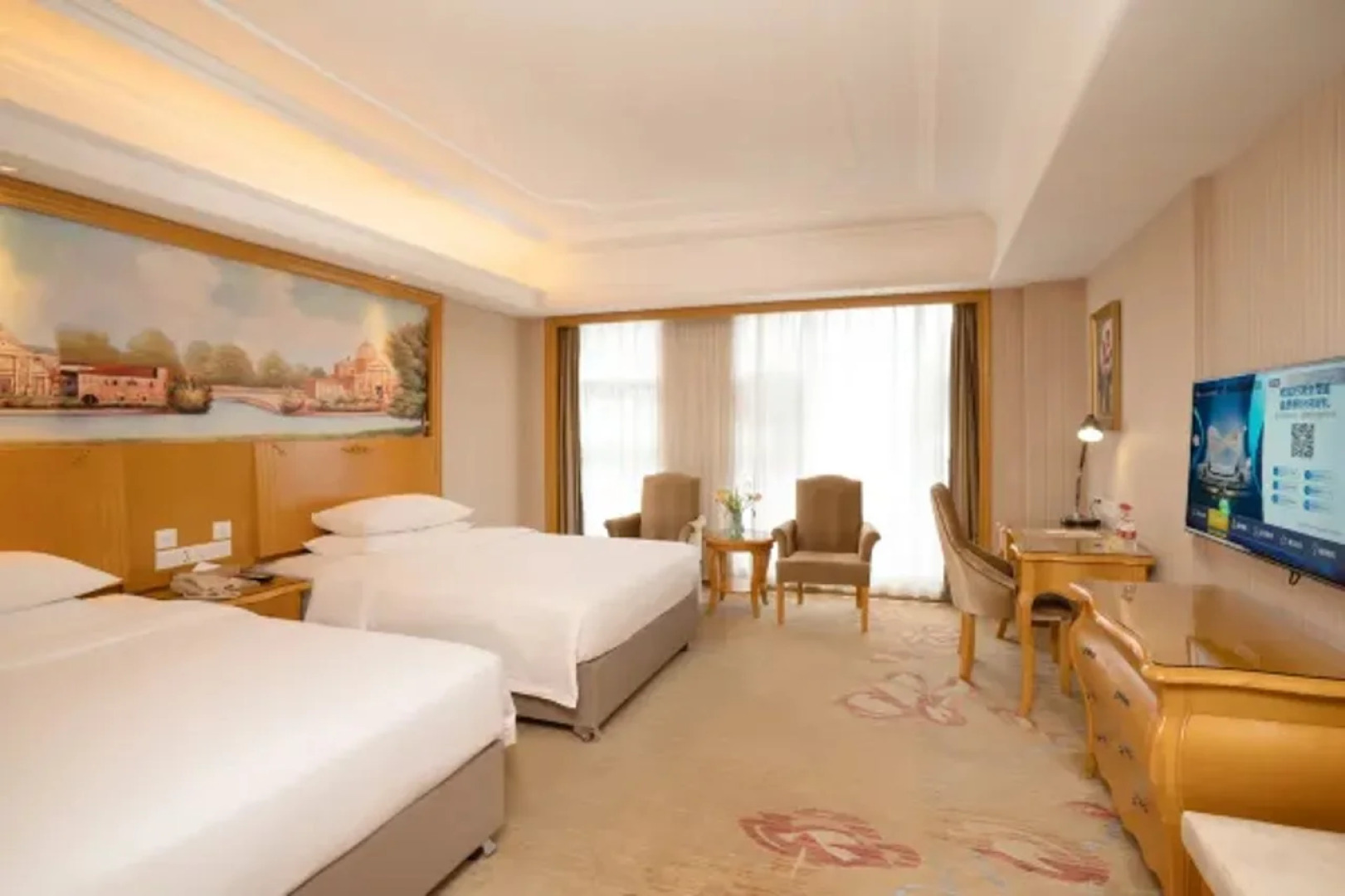 Vienna International Hotel (Tianmen Wanda Plaza Donghu Branch)