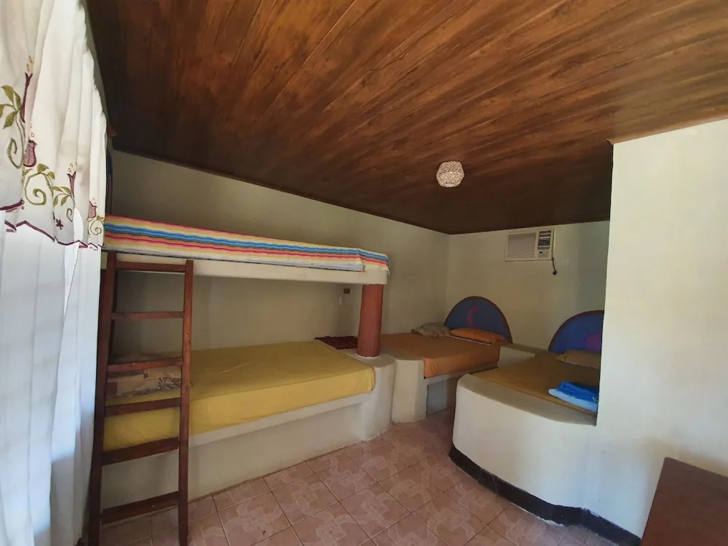 Hidden Paradise Beach Jiote