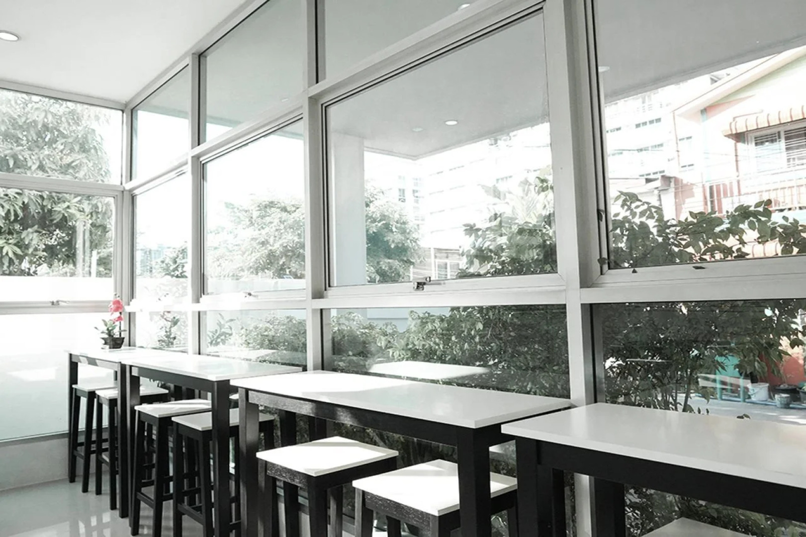 RQ Bangkok Sukhumvit 50 by Collection O