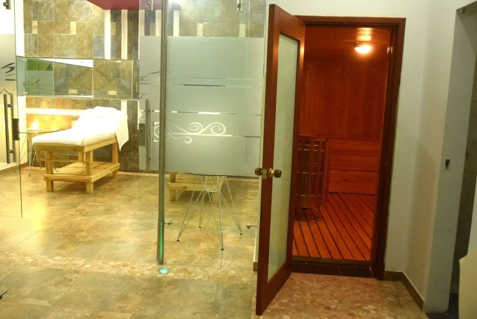 Hotel Punta Arena