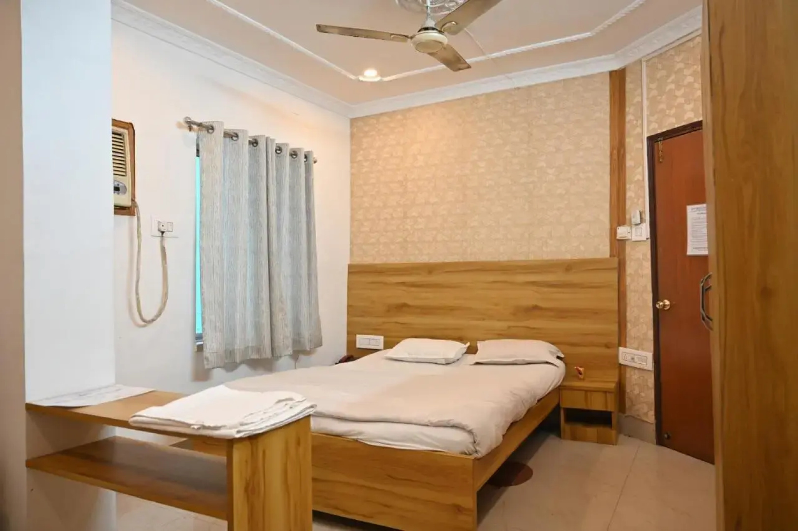 OYO 27950 Hotel Priyanka International