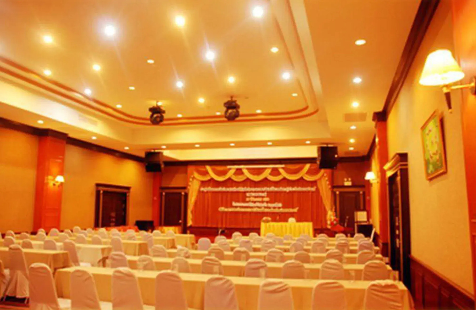 Grand Hill Resort and Spa