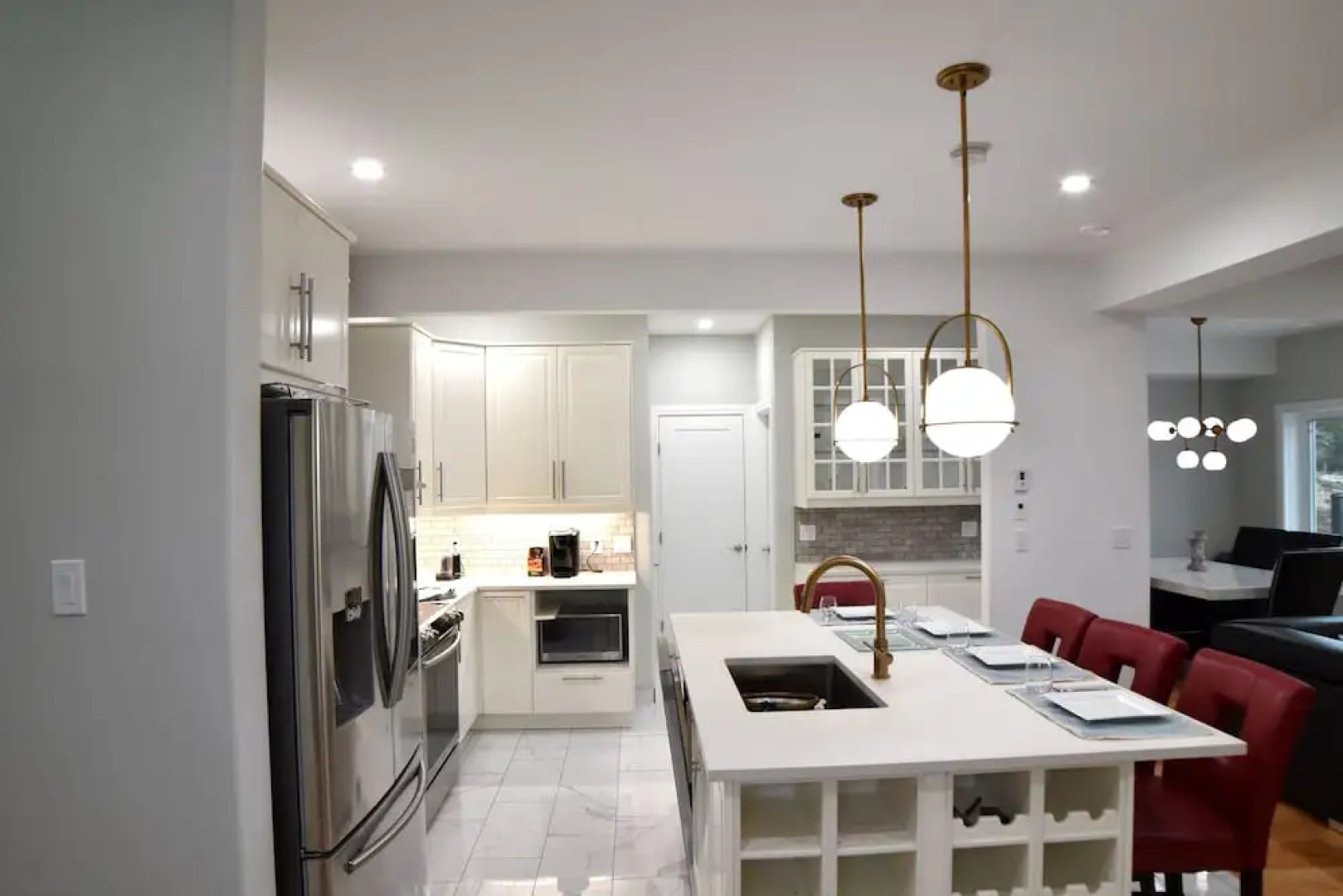 Aurora Deluxe Vacation Guest House