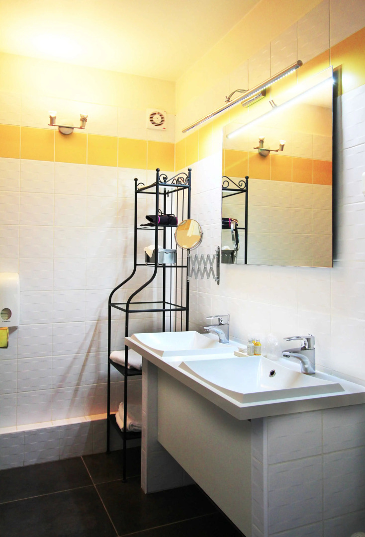 Best Western Blanche De Castille Dourdan