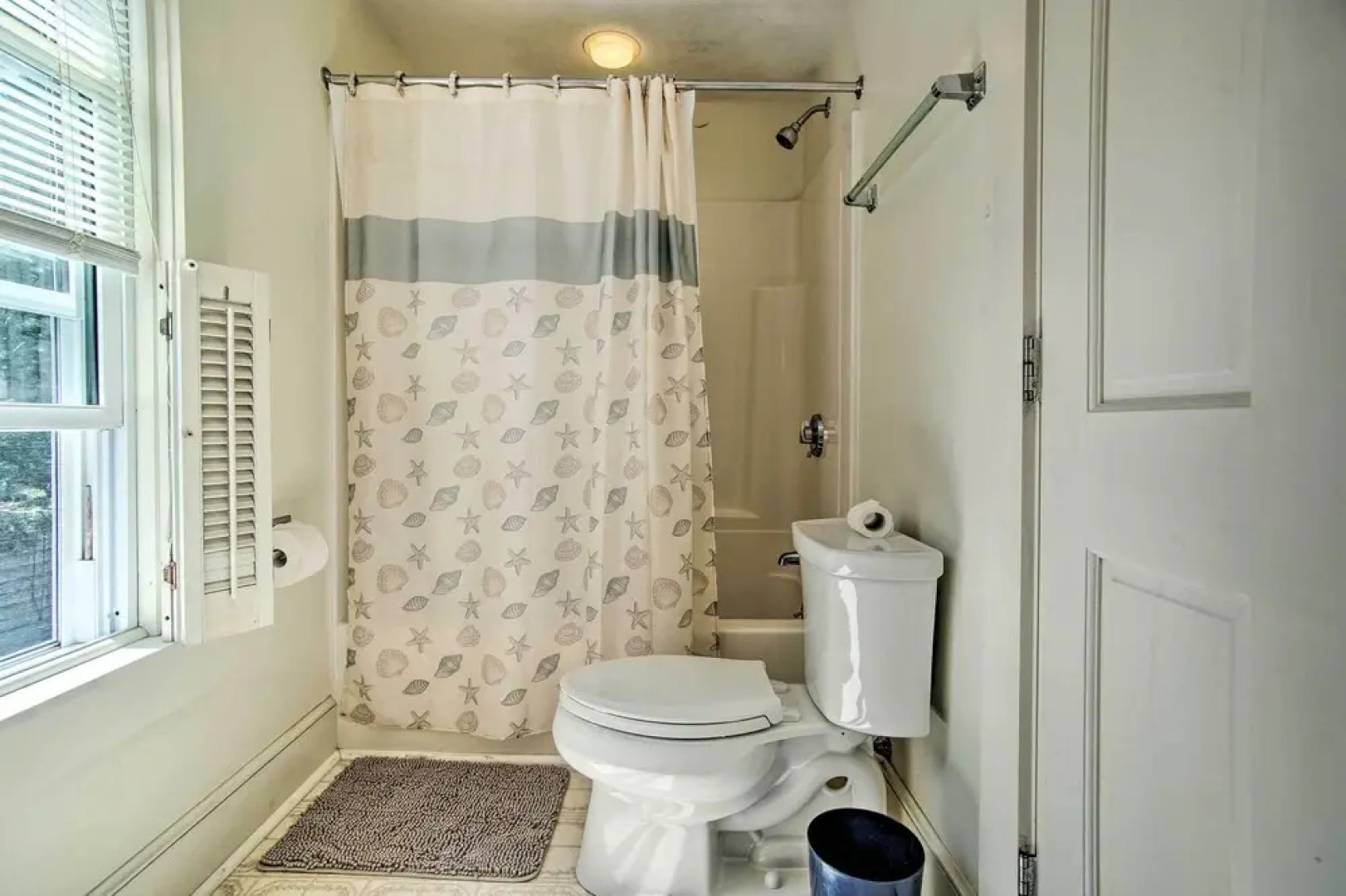 Charming MV Cottage: Walk to Dtwn Oak Bluffs!