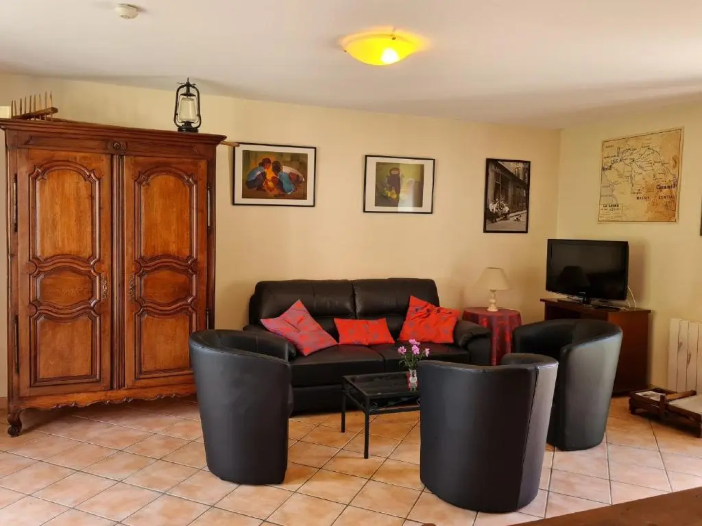 Gîte Saint-Ay, 4 pièces, 6 personnes - FR-1-590-109