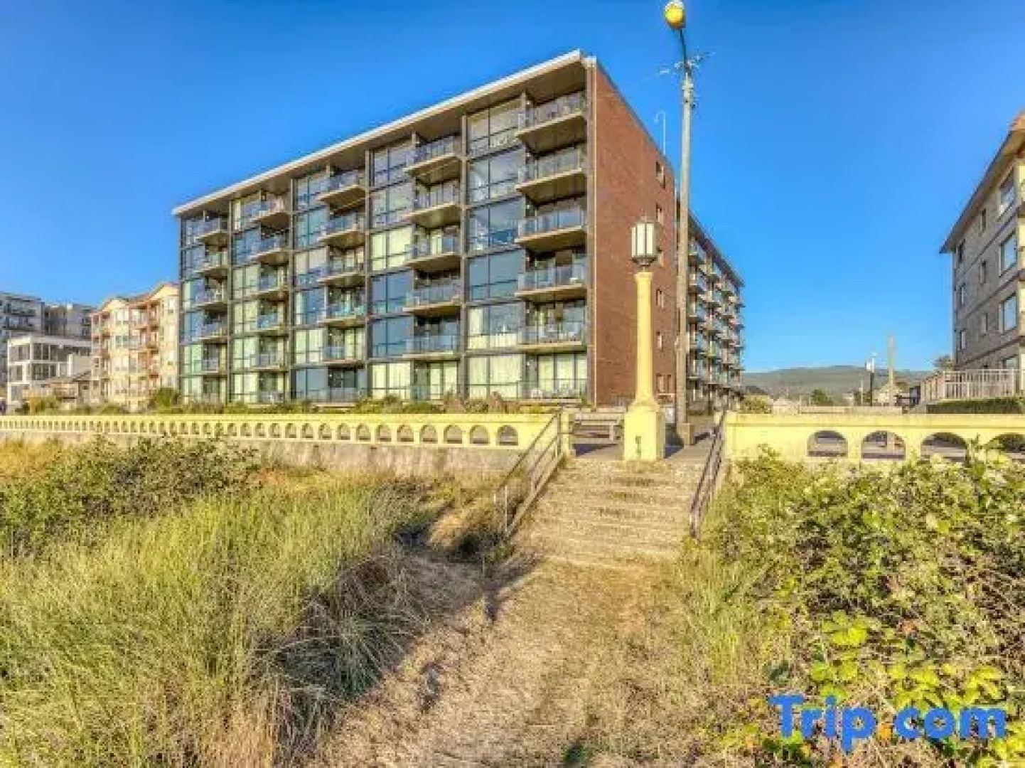 Sand & Sea Apartments