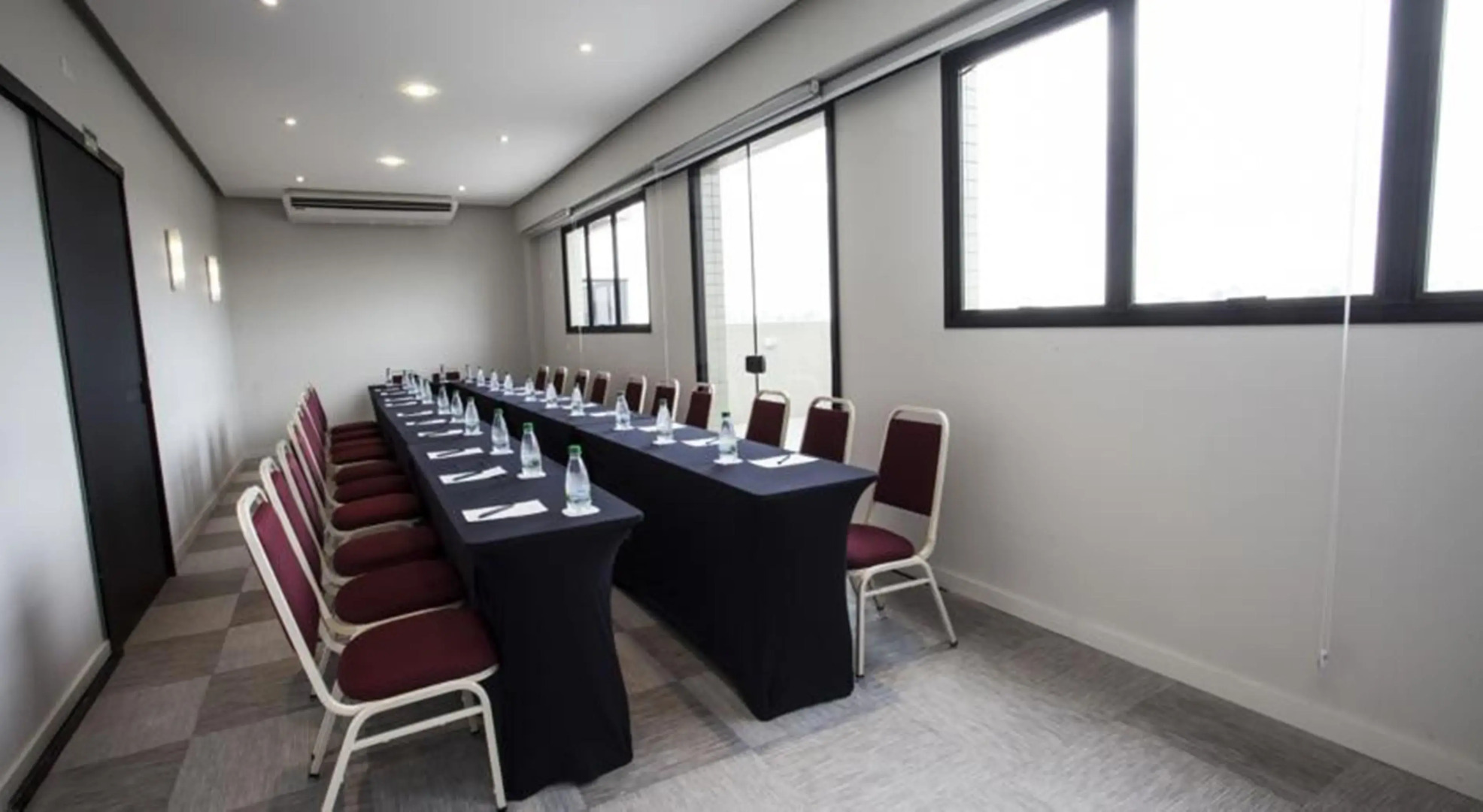 Rio Hotel by Bourbon Curitiba