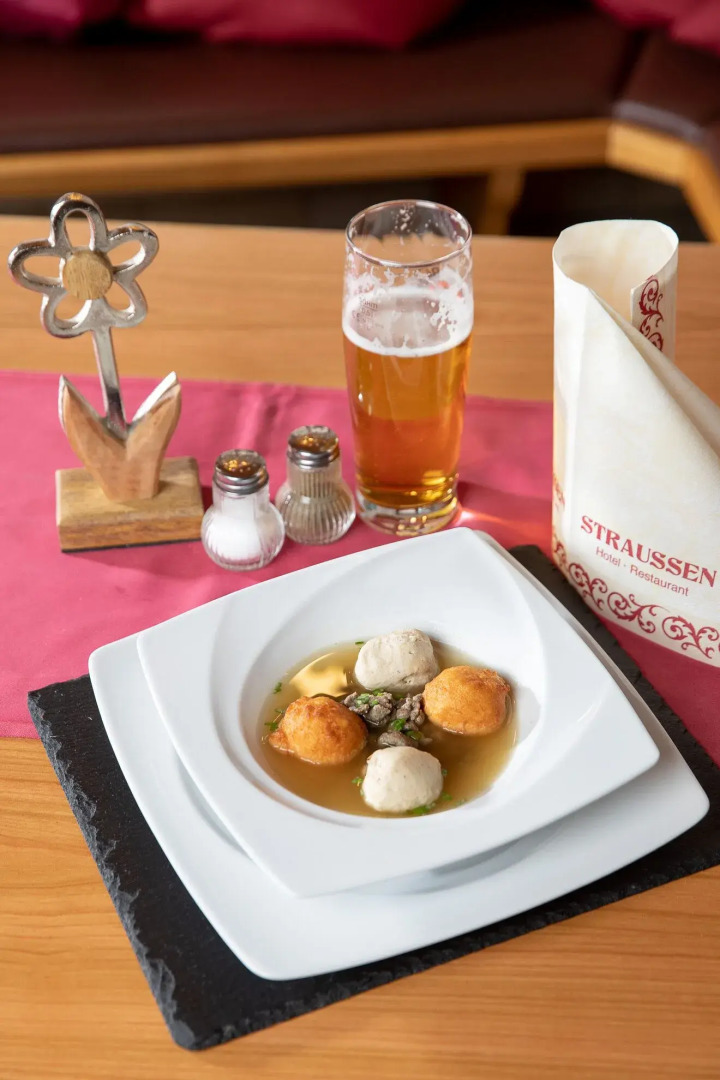 Hotel-Restaurant STRAUSSEN