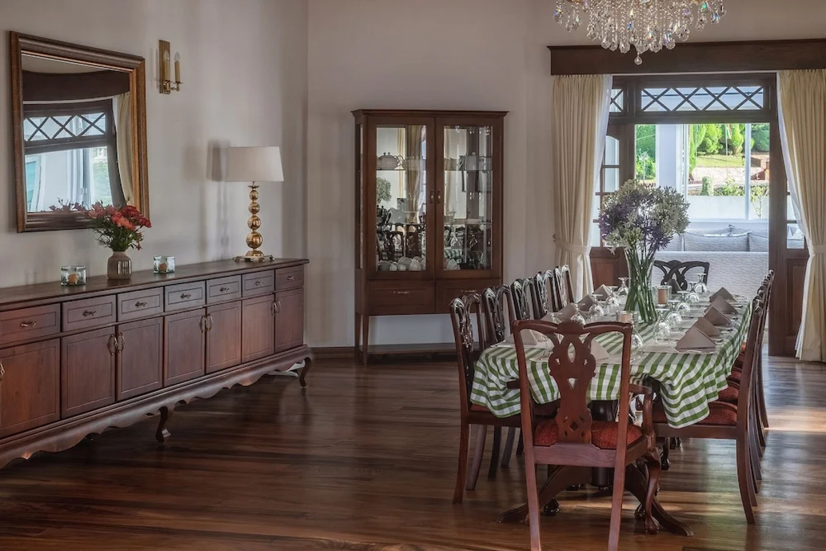 Бутик-отель W15 Lake Gergory