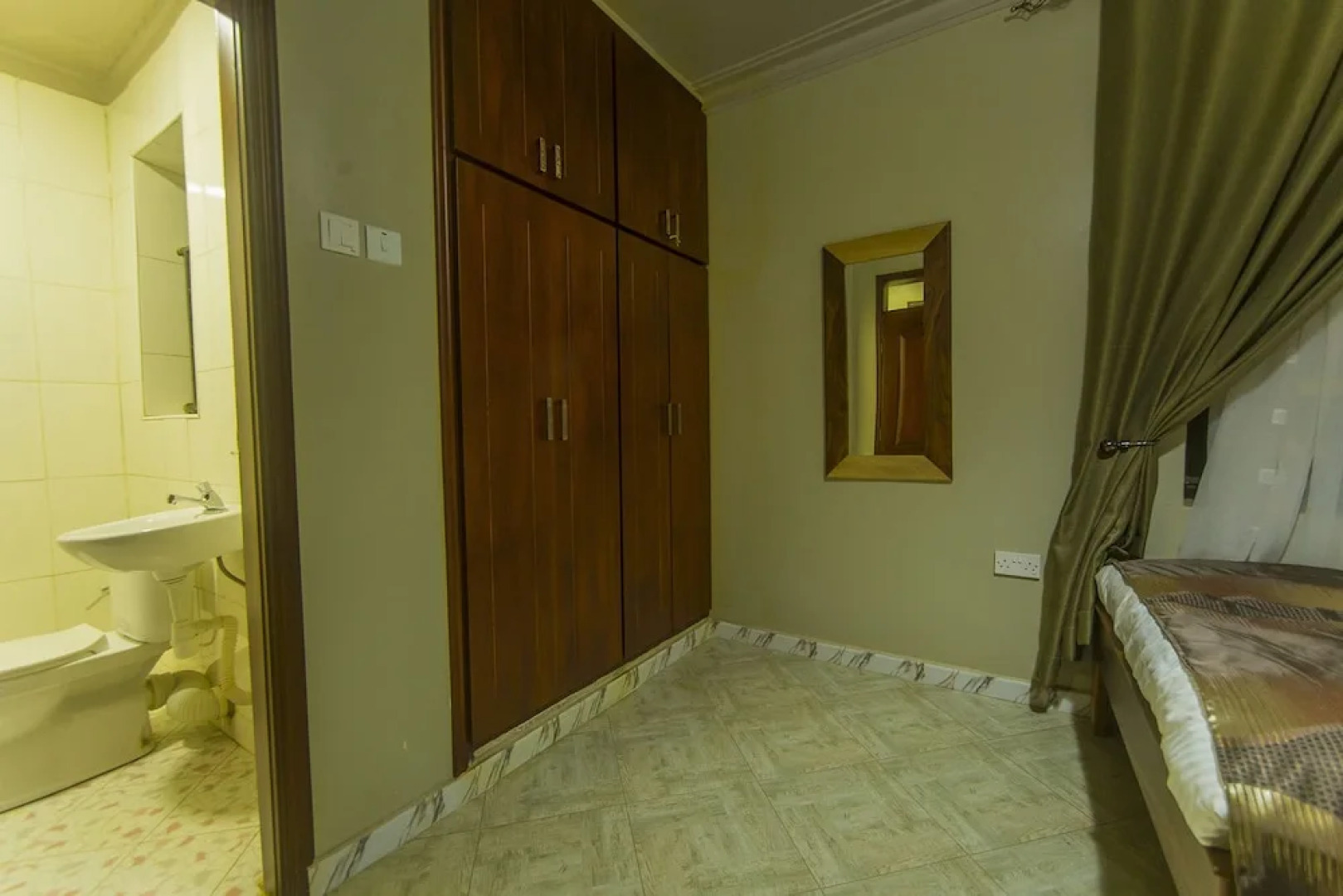 Victoria Breeze Hotel Apartment