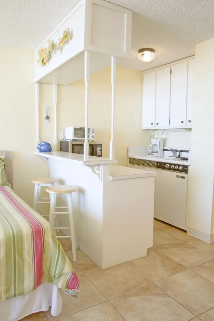 Top of the Gulf by Emerald View Management