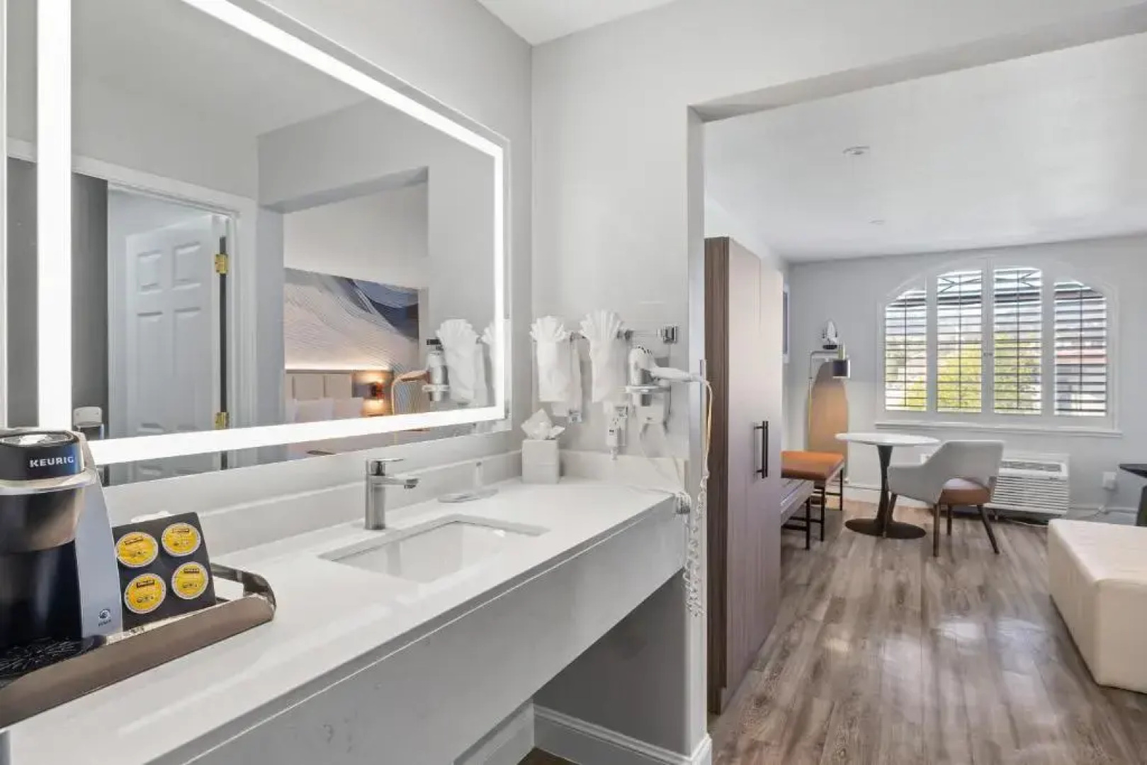 Super 8 San Bruno /SF Intl Arpt West