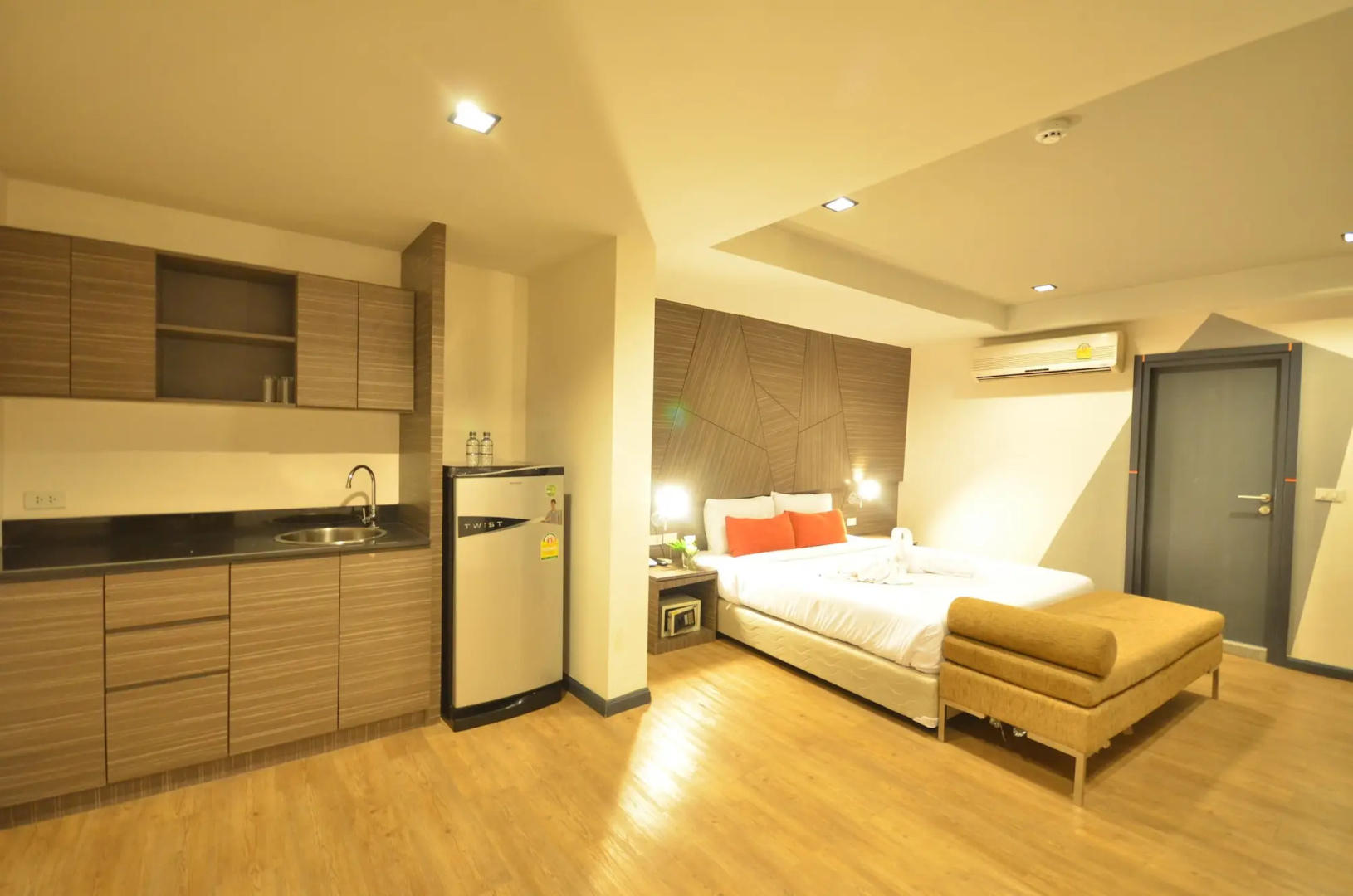 H2 Hotel