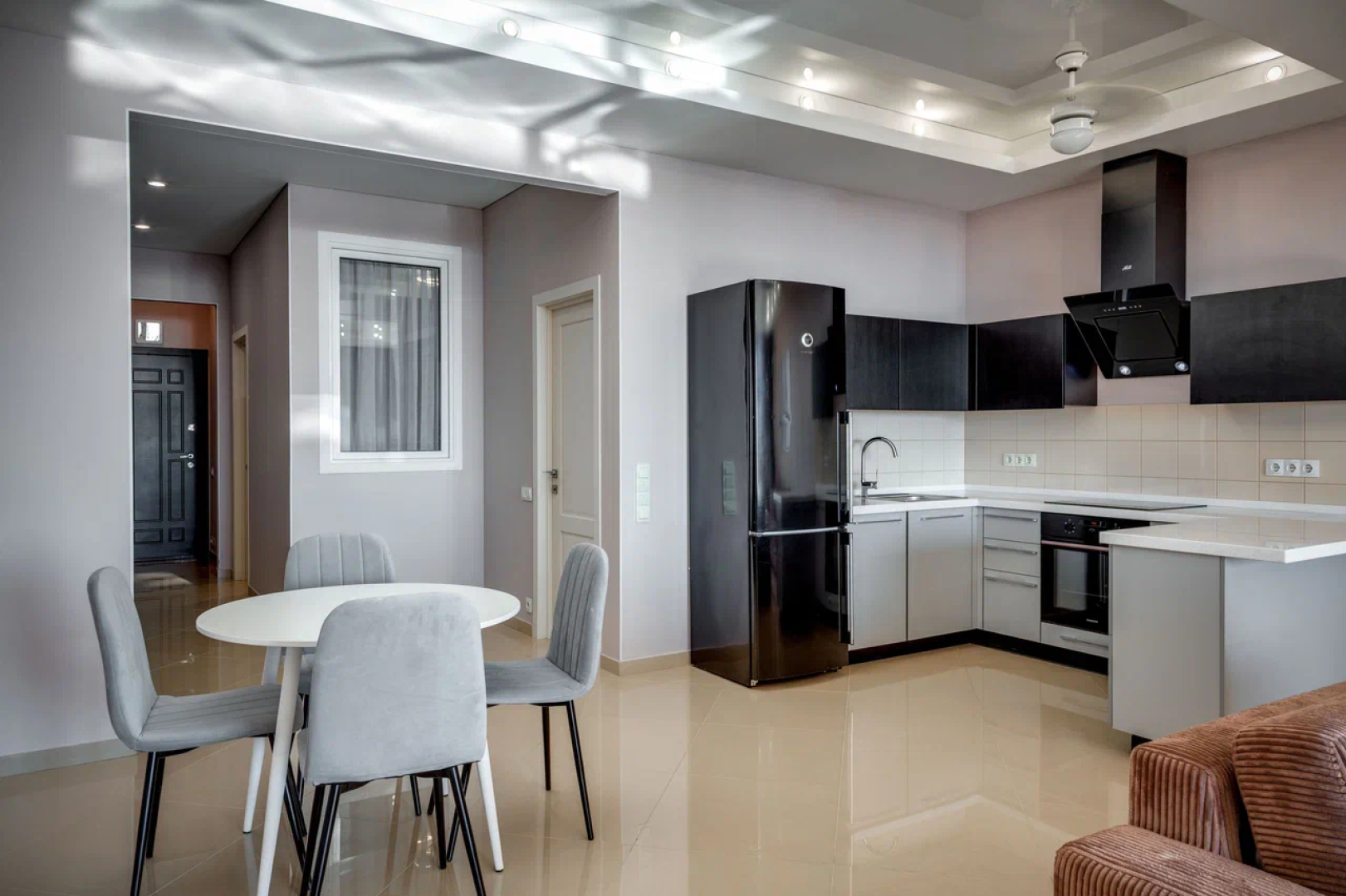 Фамилия Делюкс