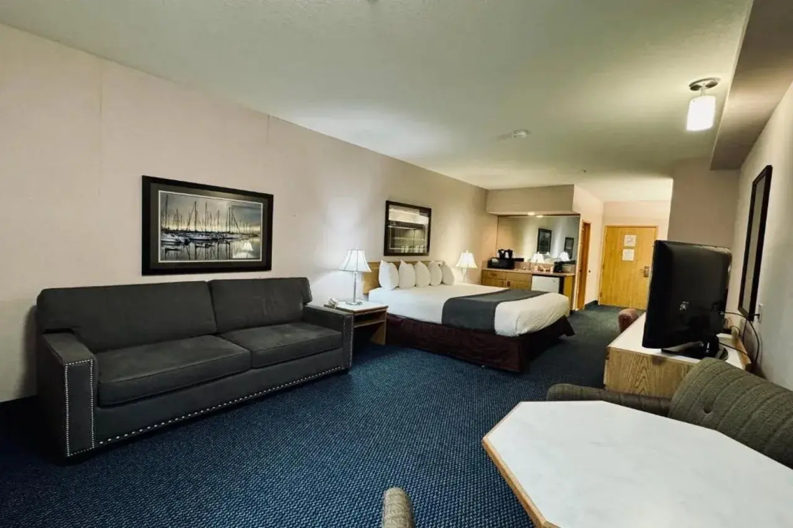 The Tillamook Inn