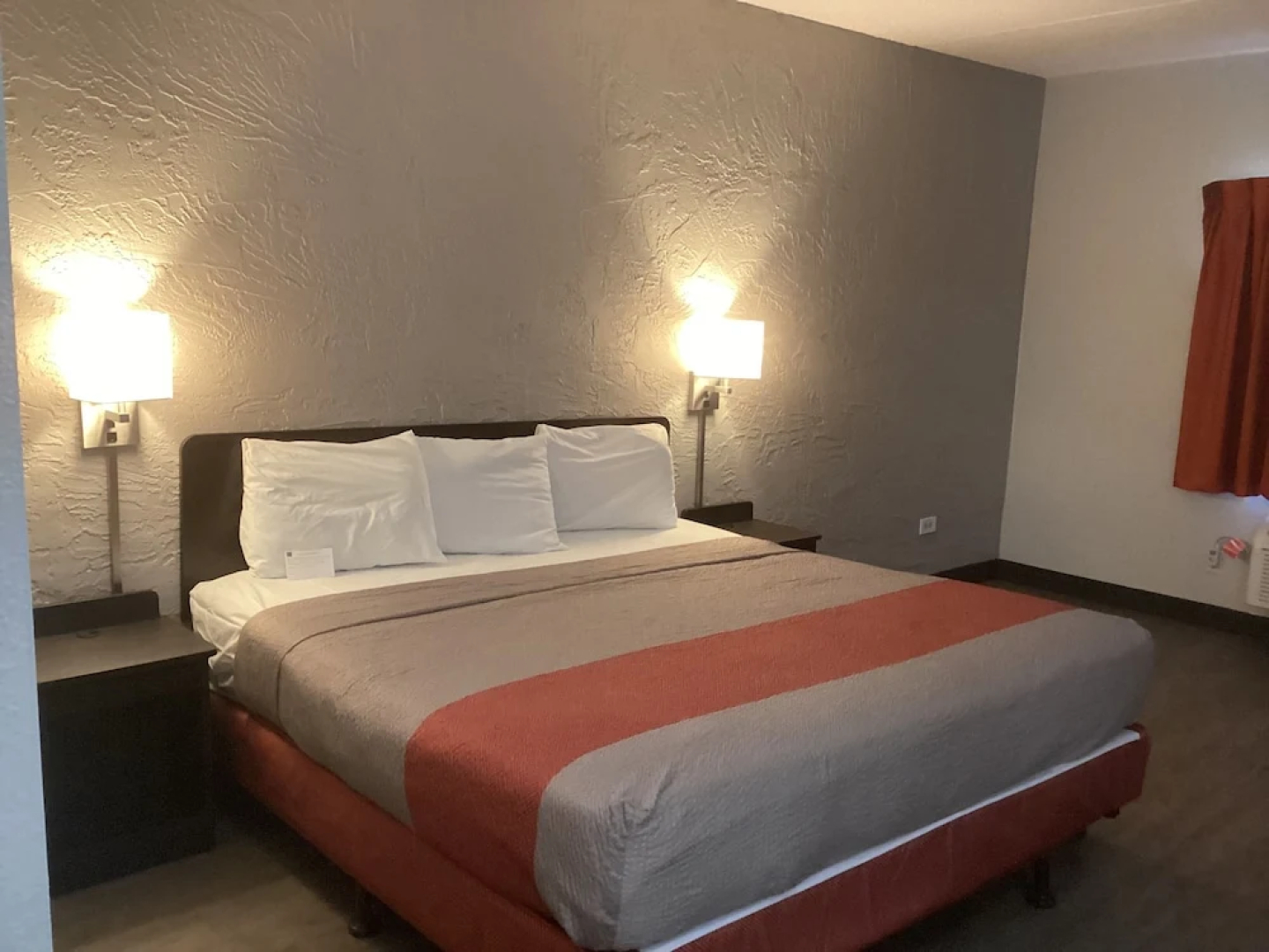 Days Inn Bridgeview