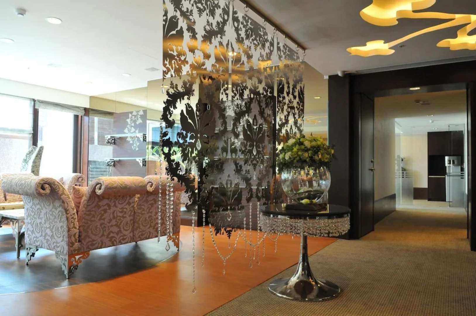 Monarch Skyline Hotel