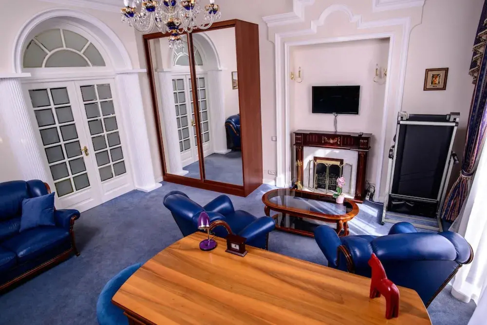 Апартаменты «Funny Dolphins Москва-сити»