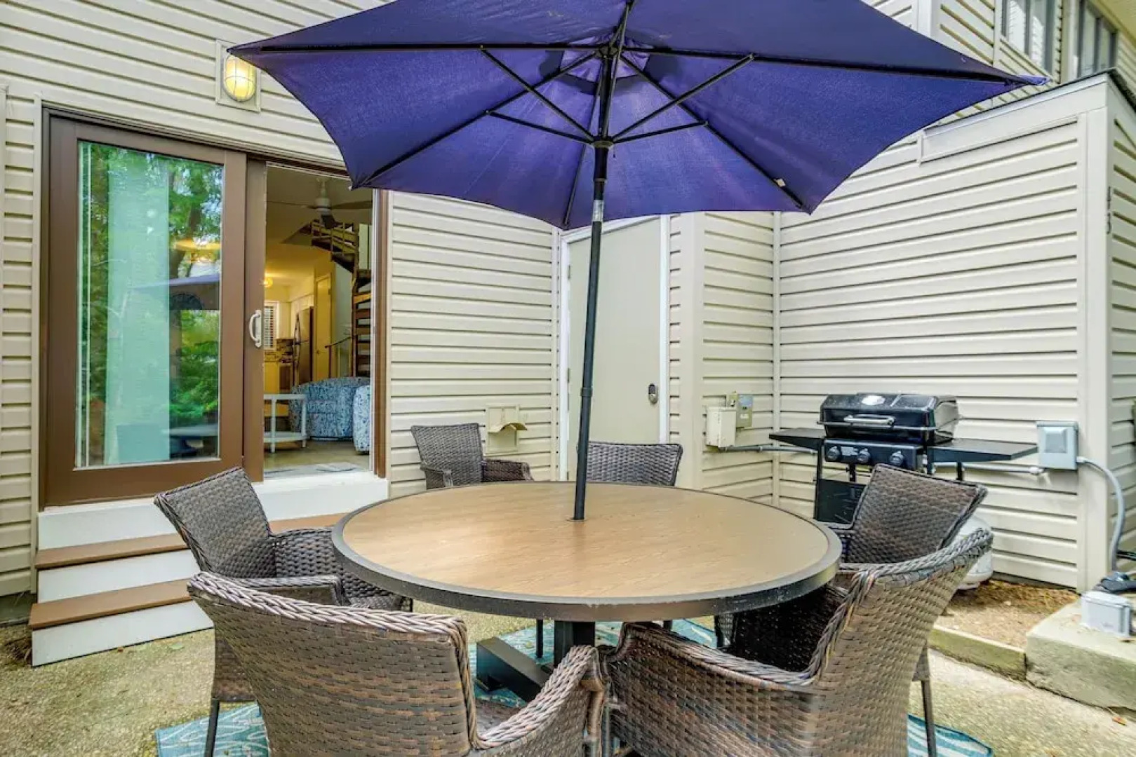 Walk to Shore & Boardwalk: Bethany Beach Retreat