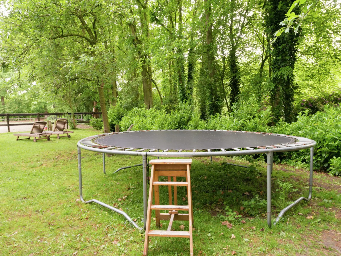 Secluded Farmhouse in Balkbrug with bubble bath