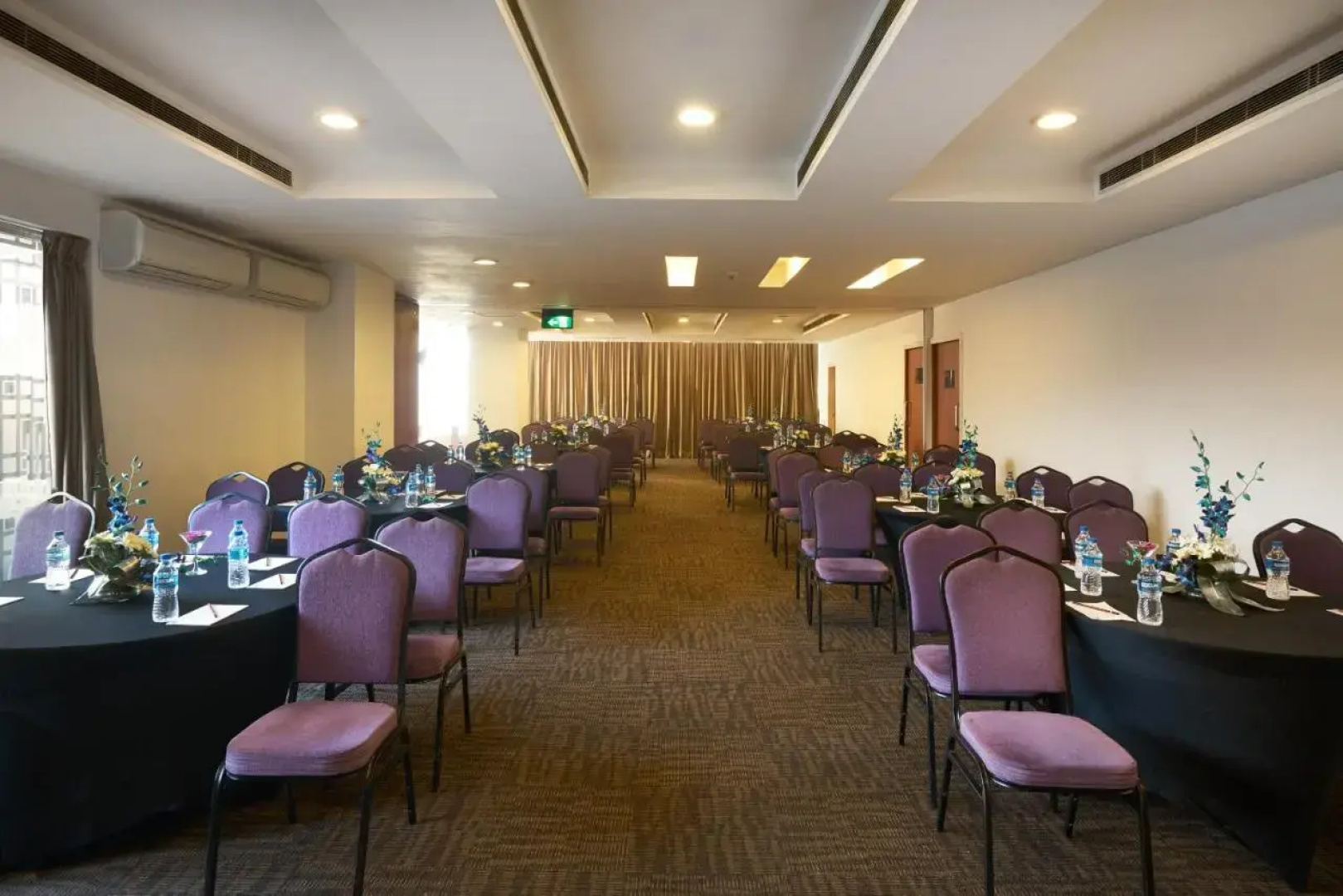 Caspia Hotel New Delhi Shalimar Bagh