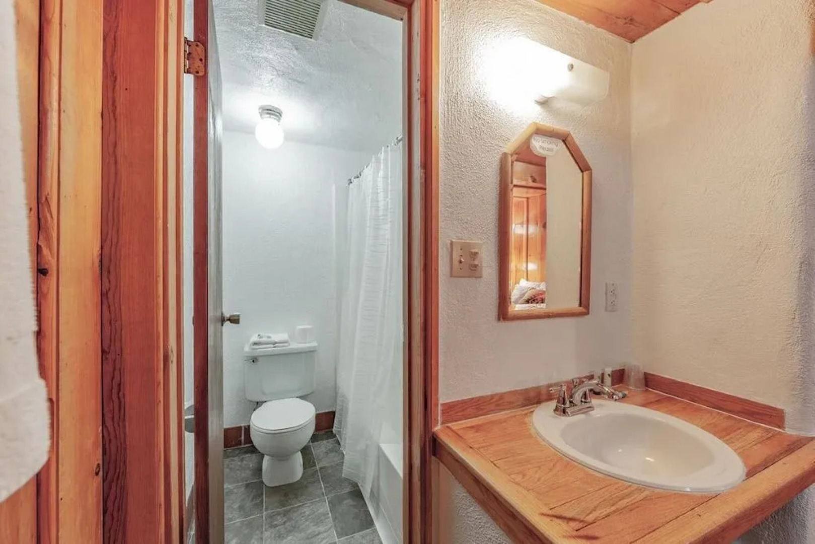 Amizette Inn and Restaurant