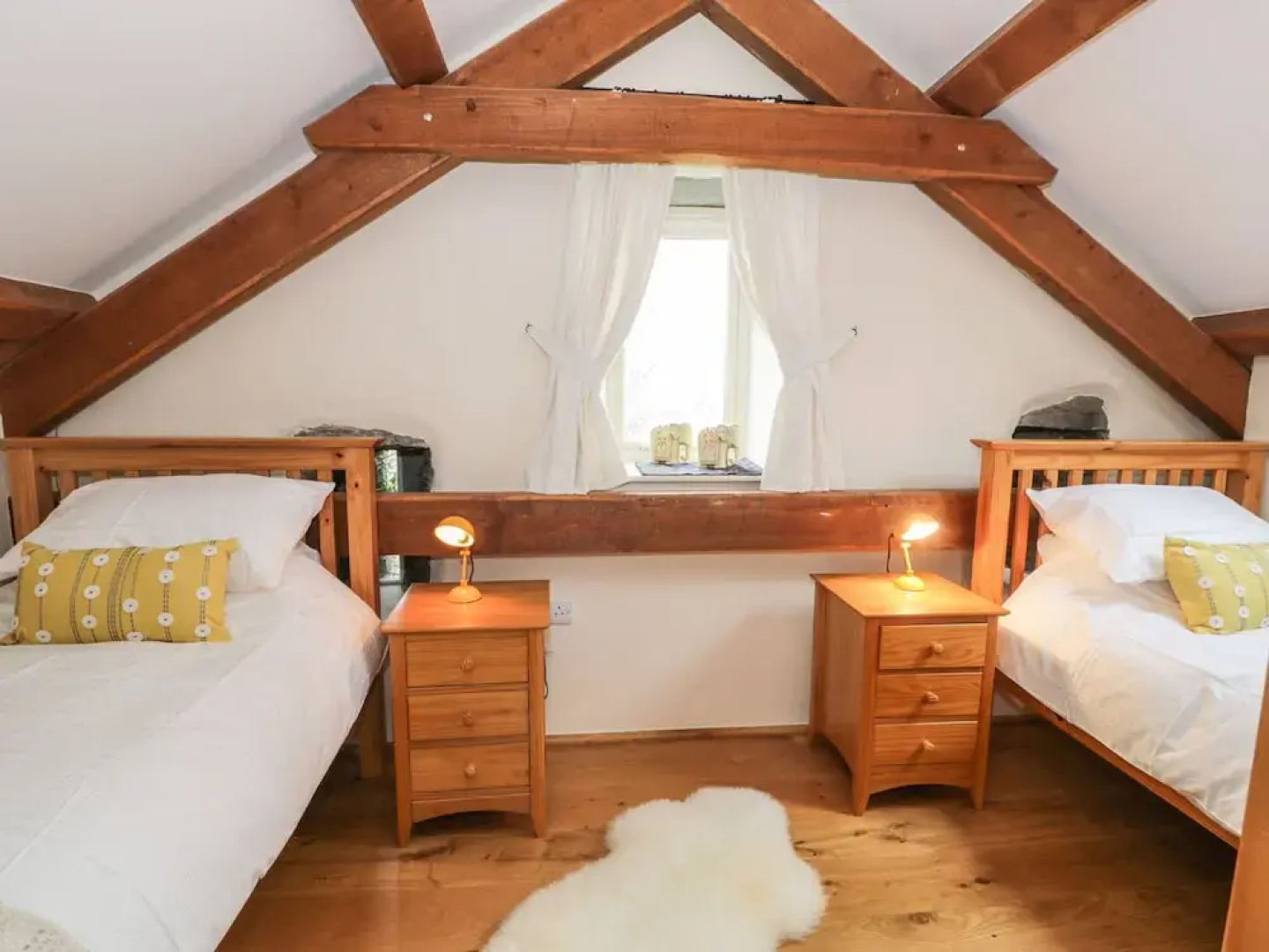 Ty Gwennol at Gilfach Goch