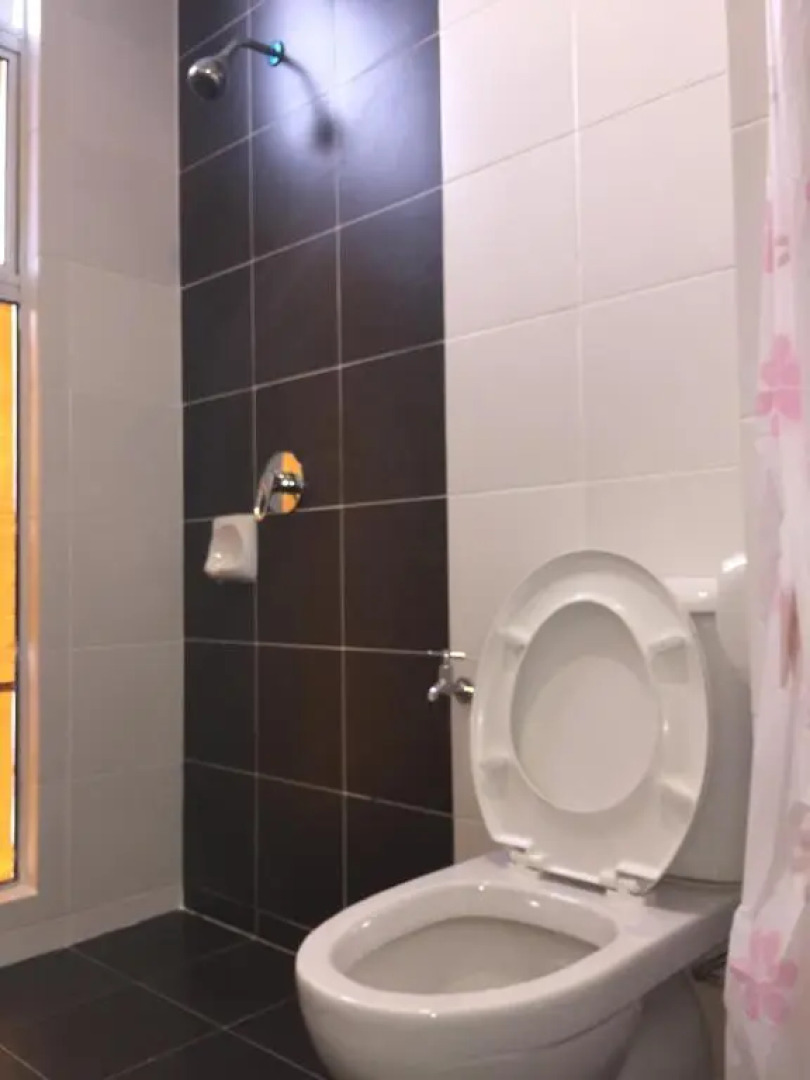 Cameron 2Room Square @Golden Hill