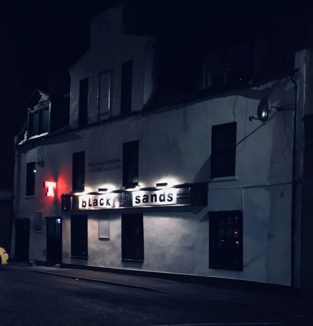 blacksands B&B an Bar