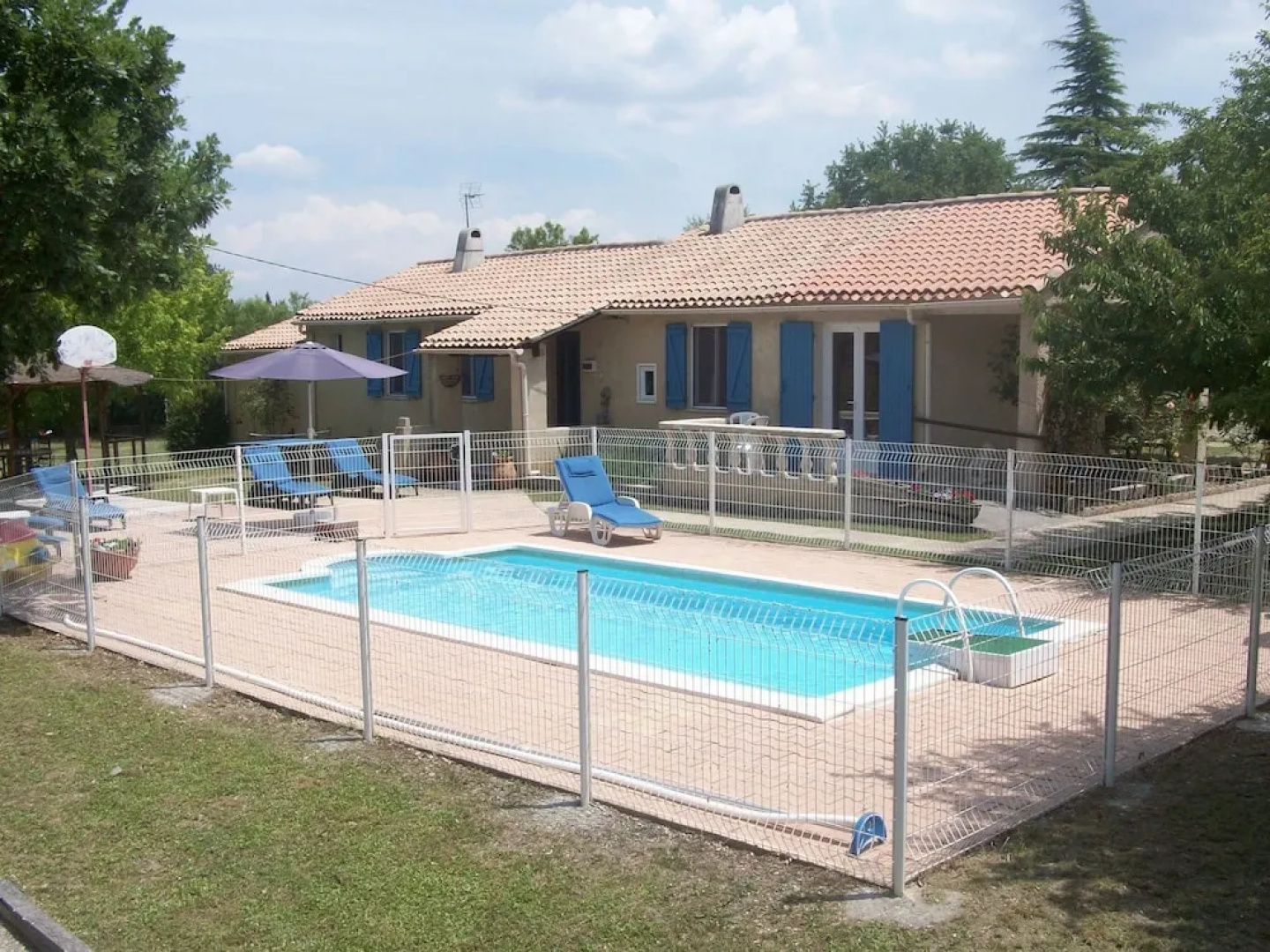 Detached House With Private Pool Near the Parc Naturel Régional du Luberon