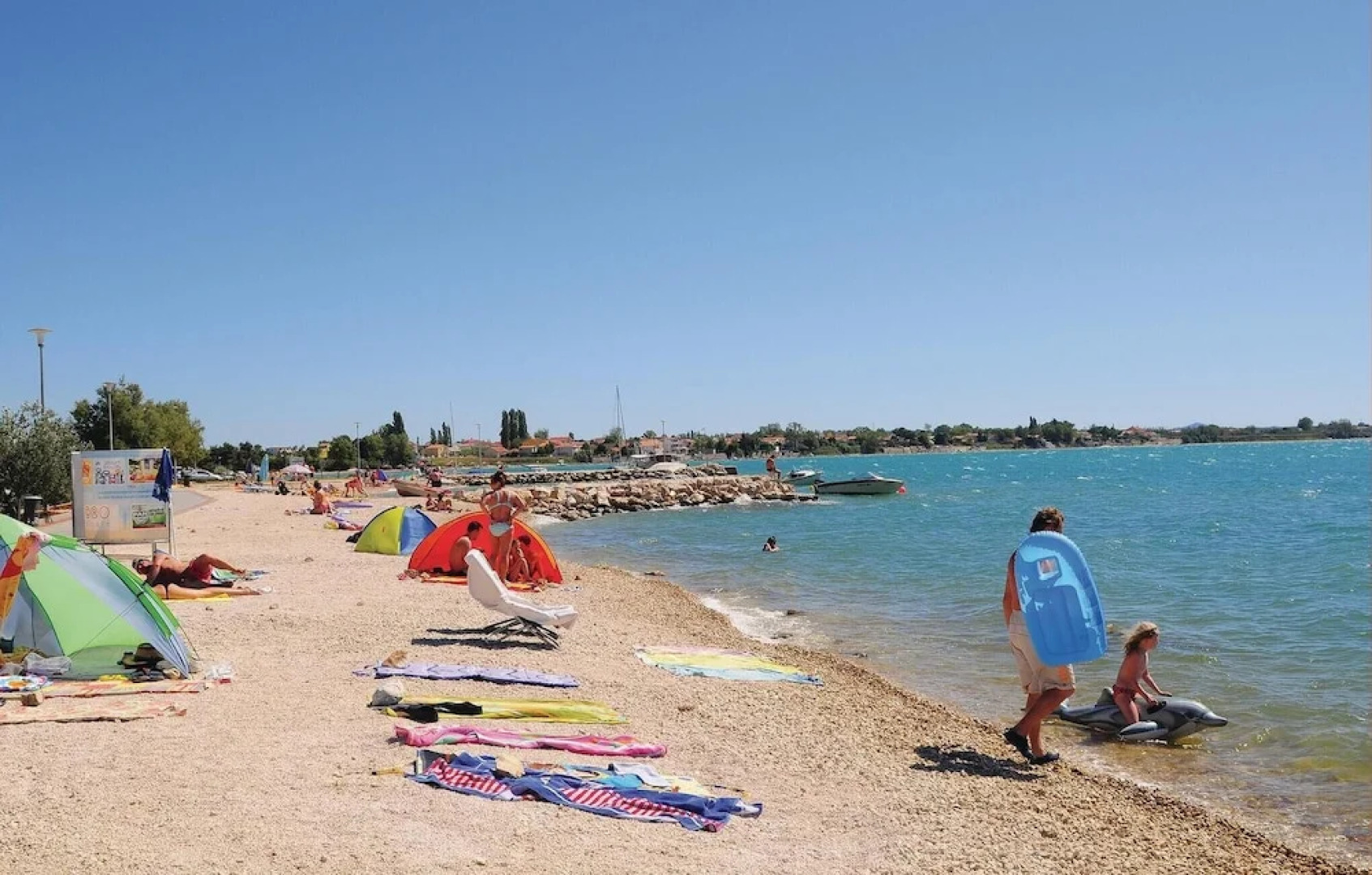 Nice Home in Vrsi-mulo With Wifi and 1 Bedrooms