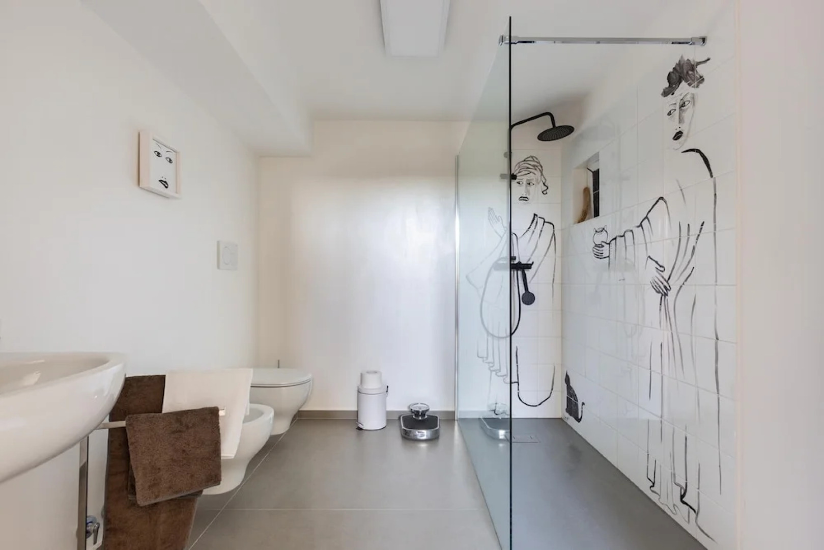 2732 Suite More by Barbarhouse