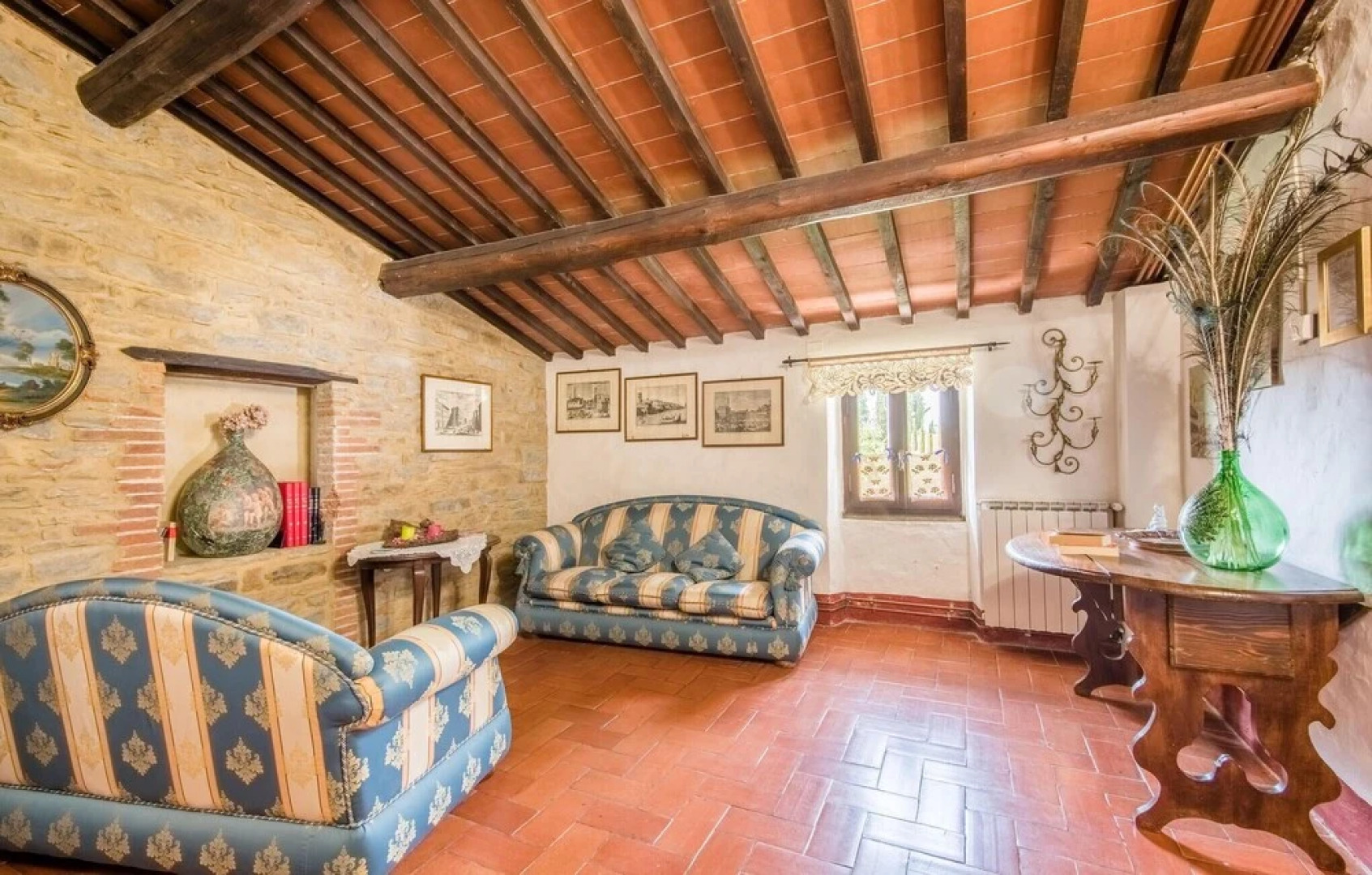 Amazing Home in Capolona With 9 Bedrooms, Wifi and Outdoor Swimming Pool