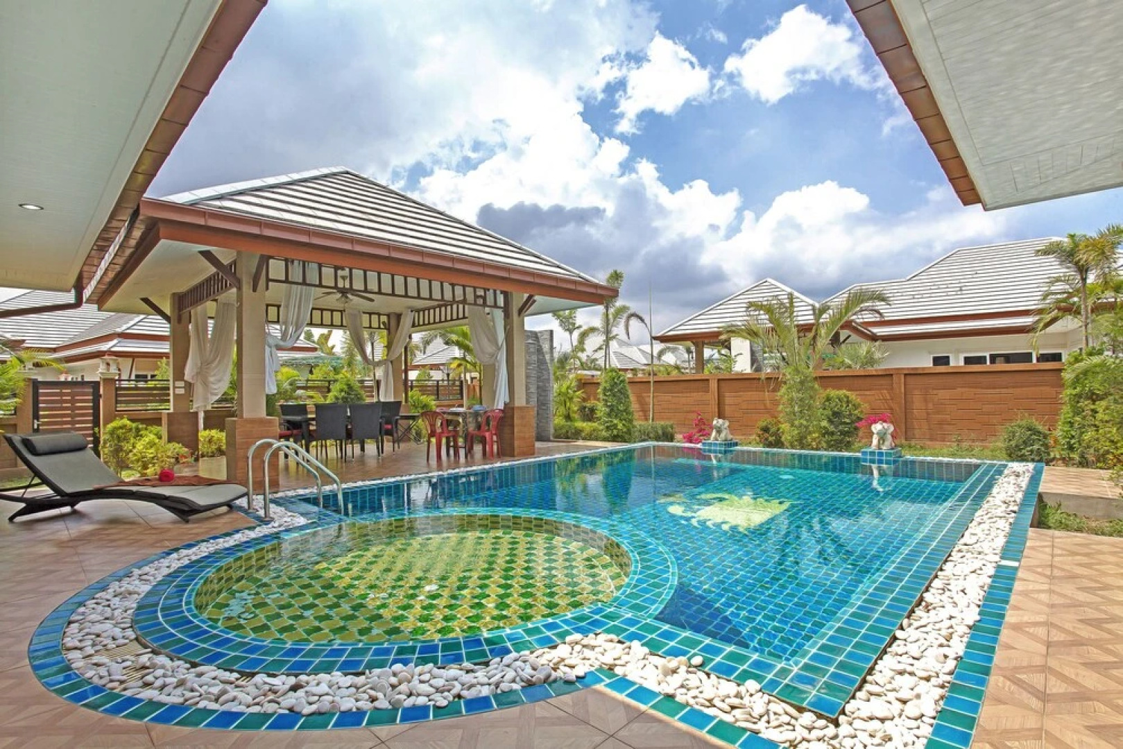 Thammachat Vints No.141