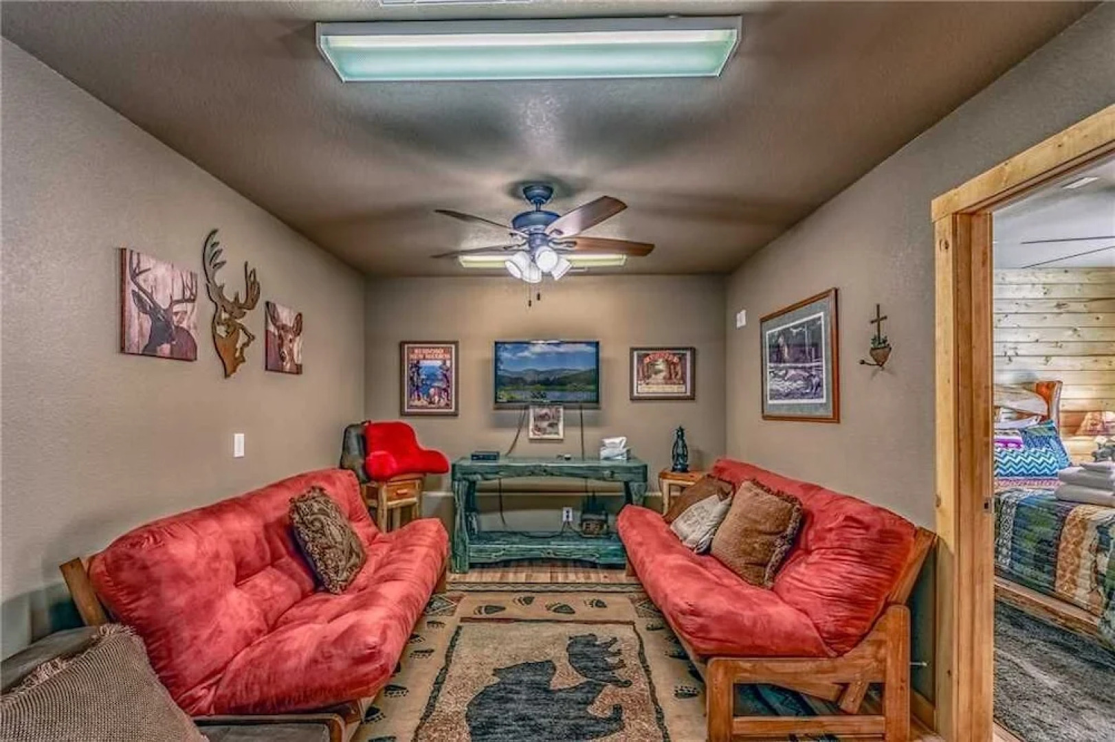 Cozy Knotty and Nice - Four Bedroom Cabin