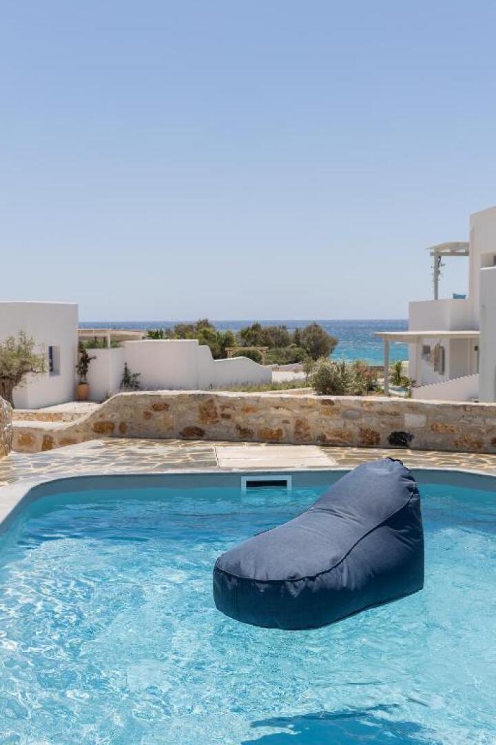 VillaNaxosGR - More than a Naxian beach house