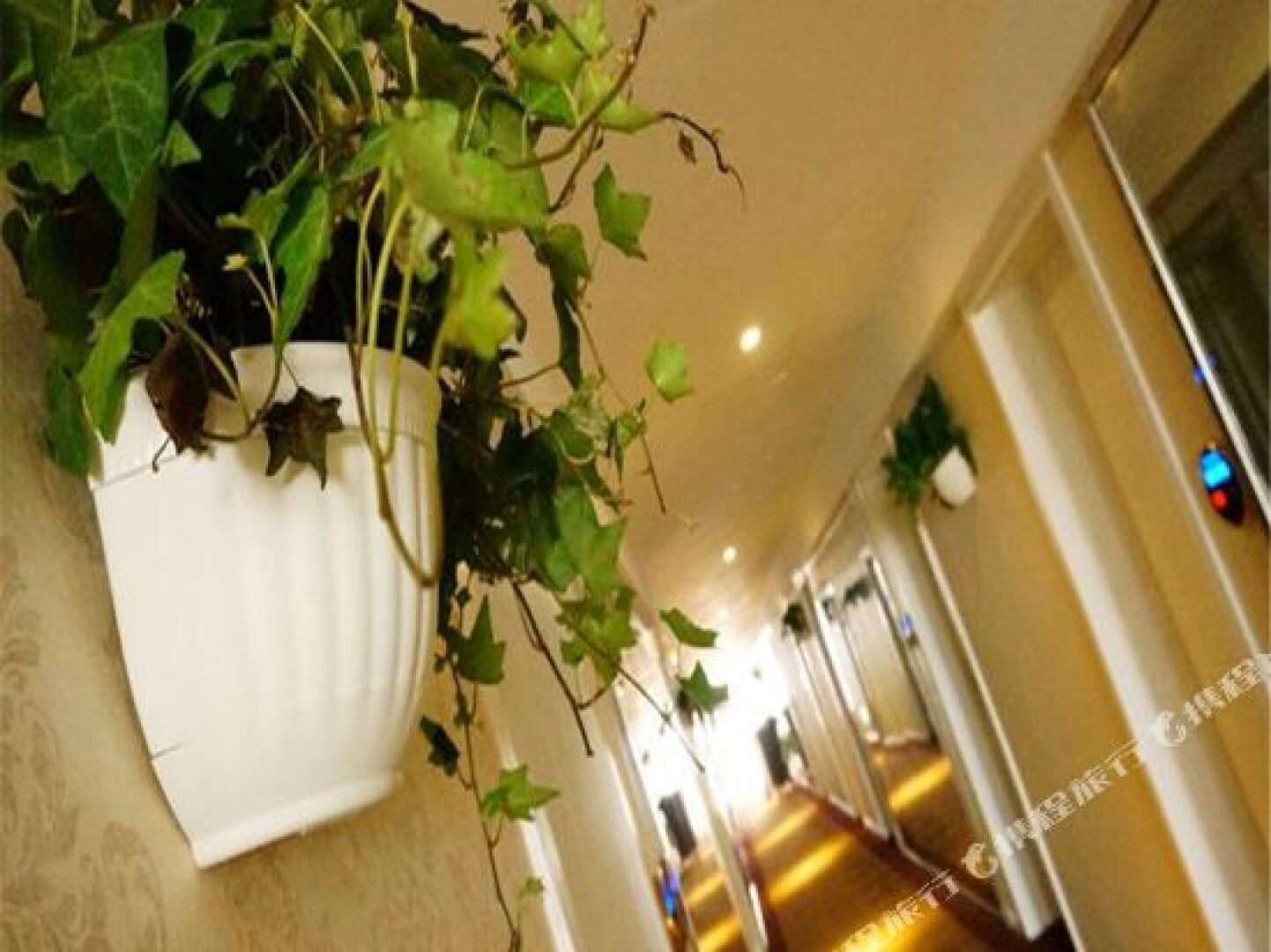 Nancheng Square Hotel