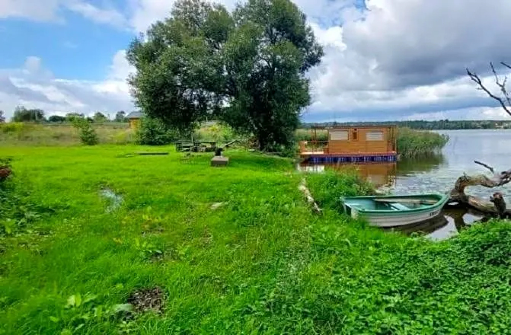 Domek Nr 2 nad jeziorem Mrozy 3km od Ełku