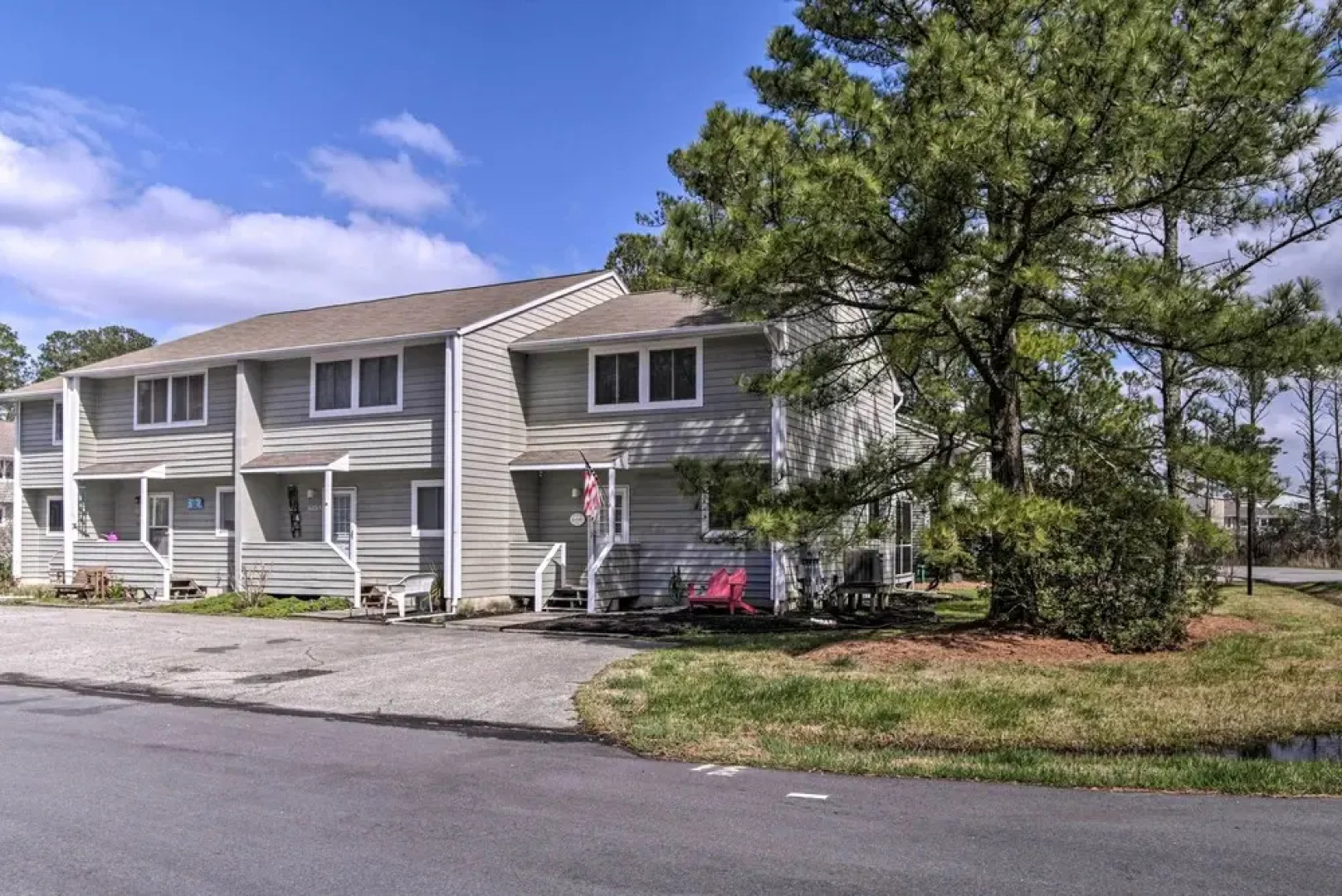 1 Mi to Beach & Boardwalk: Family Townhome