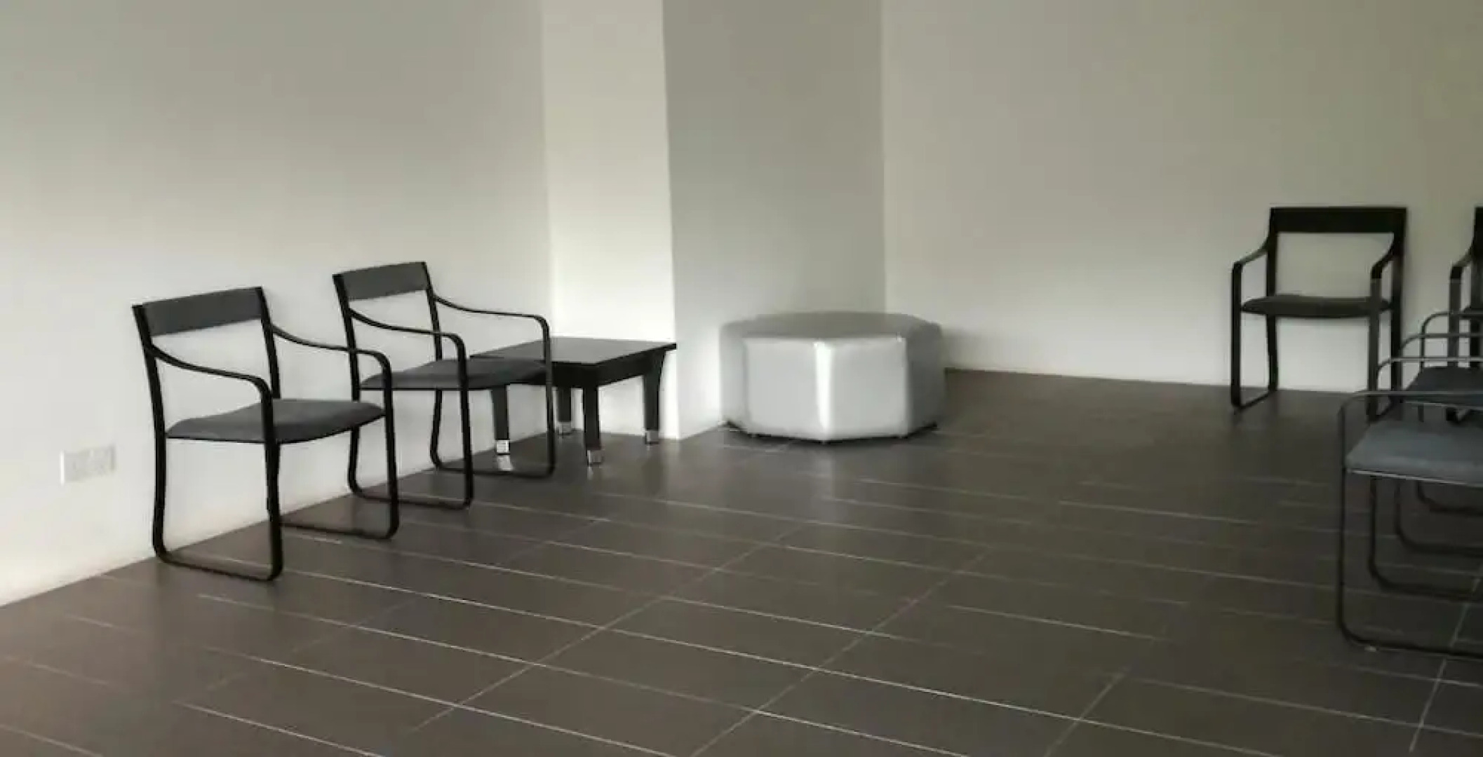 Private Studio Suite Galleria Equine