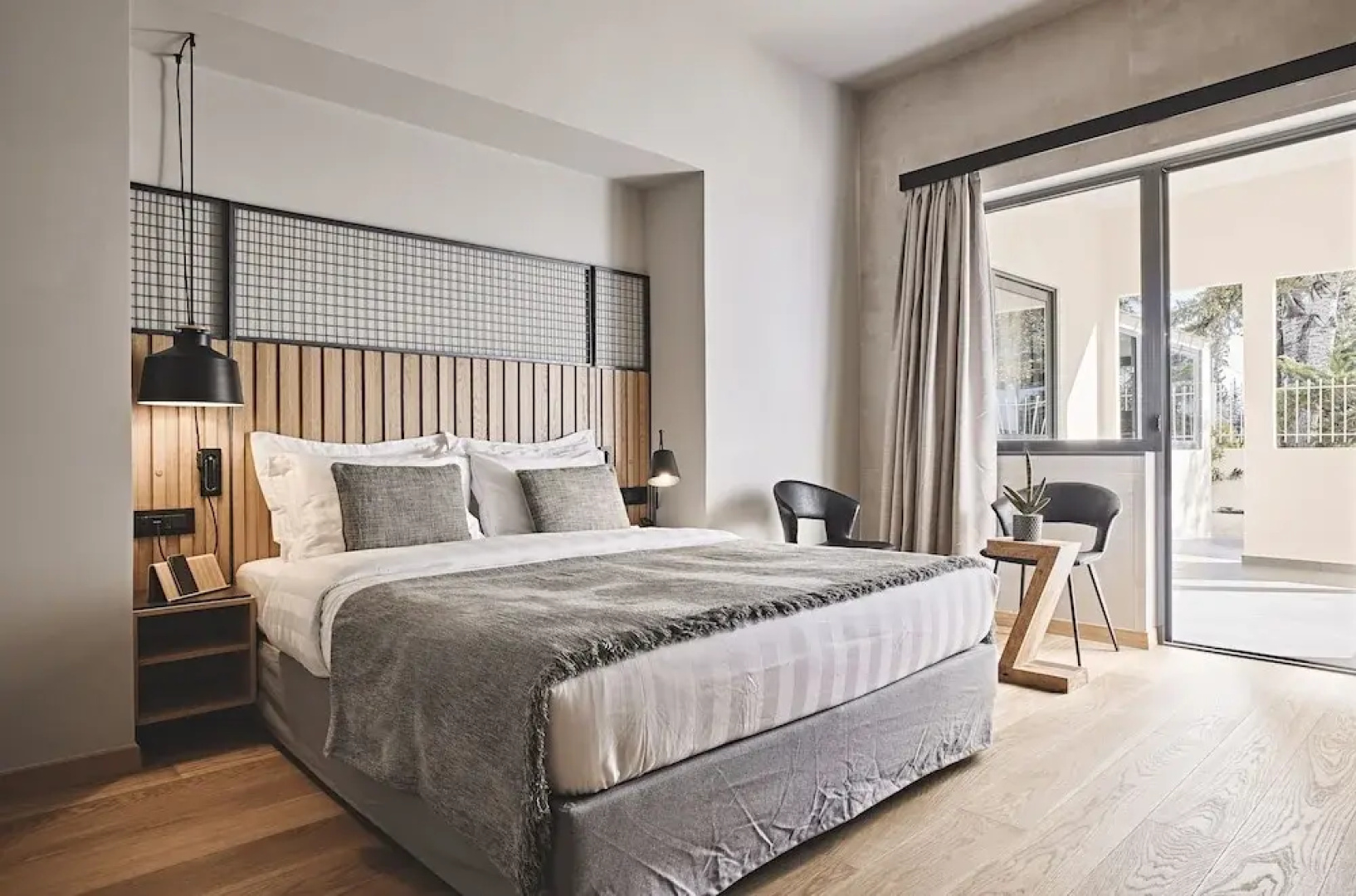 Cama Luxury Suites