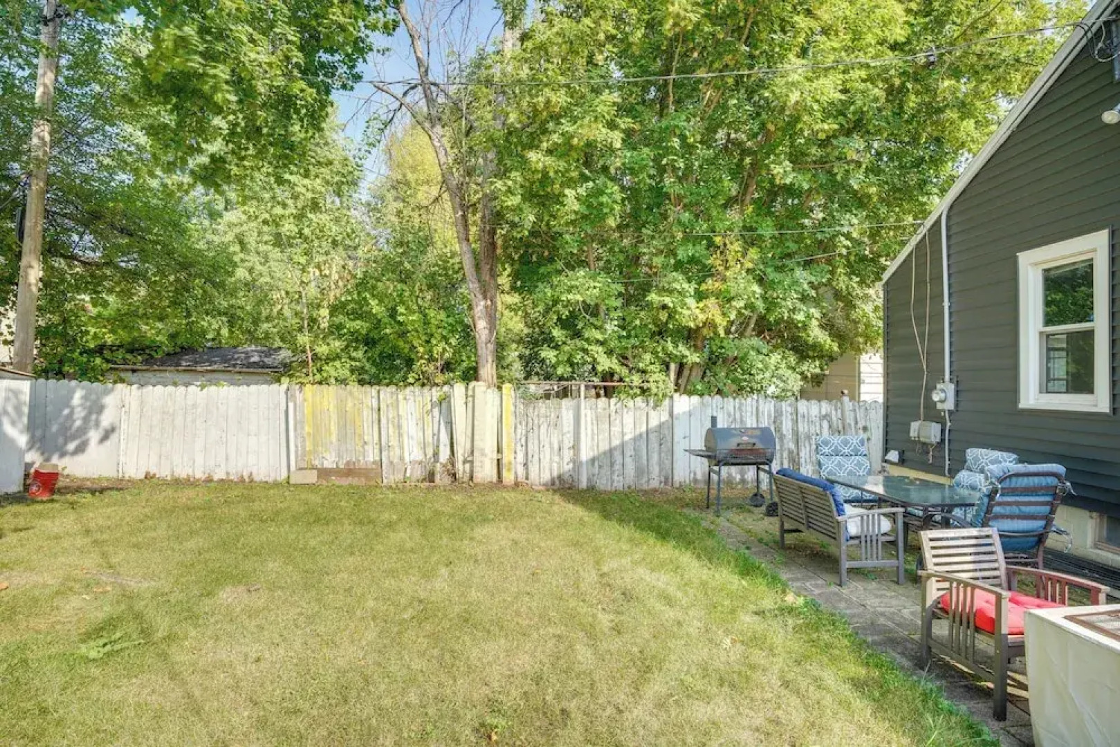 Walk to Main St Fond du Lac: Retreat w/ Yard