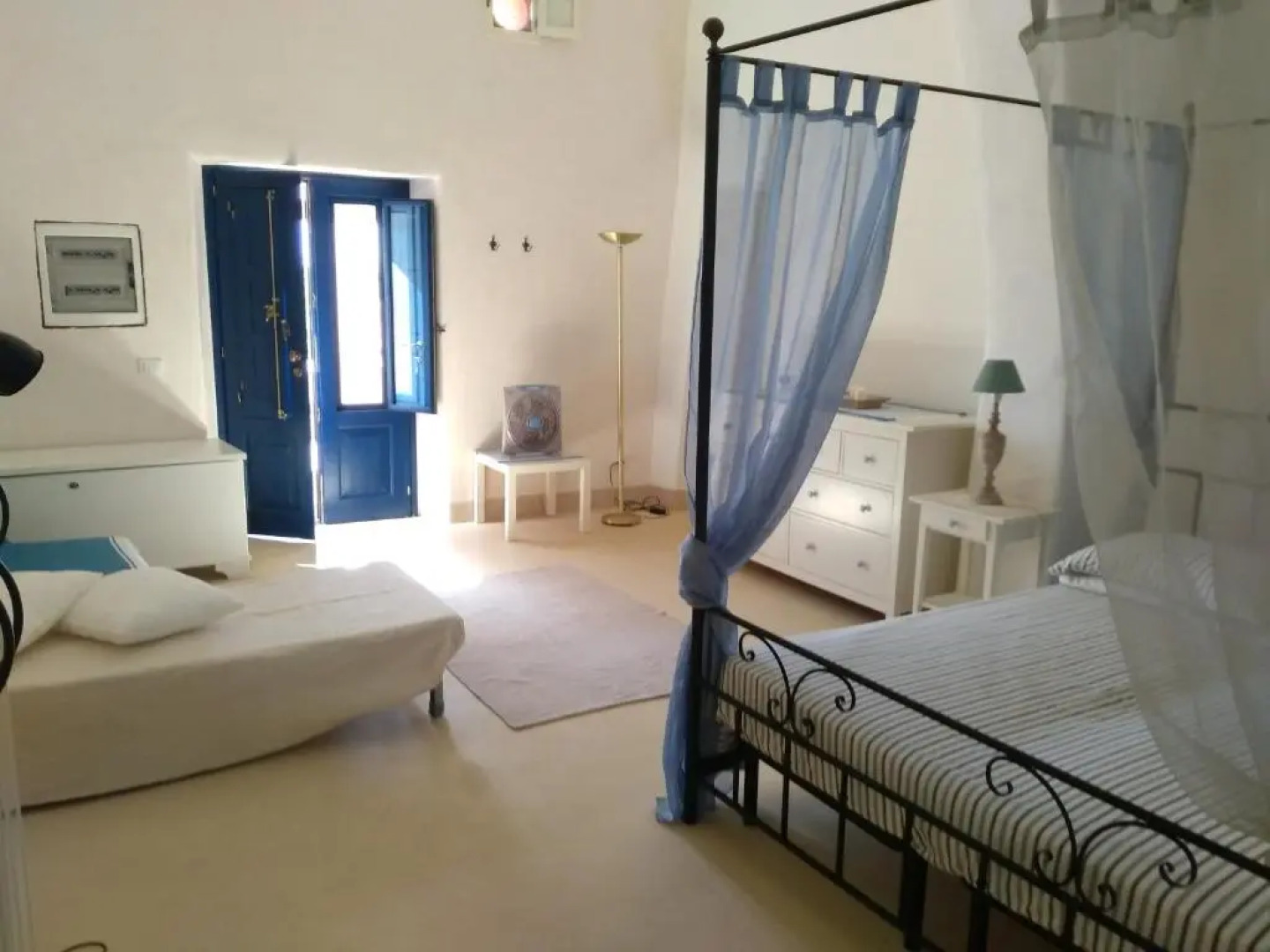 Alicudi Giardino dei Carrubi- al gradino 365