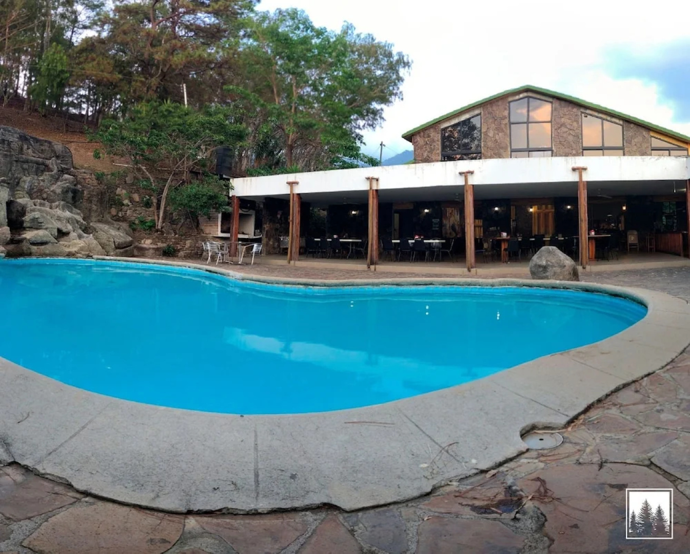 Hotel Entre Pinos