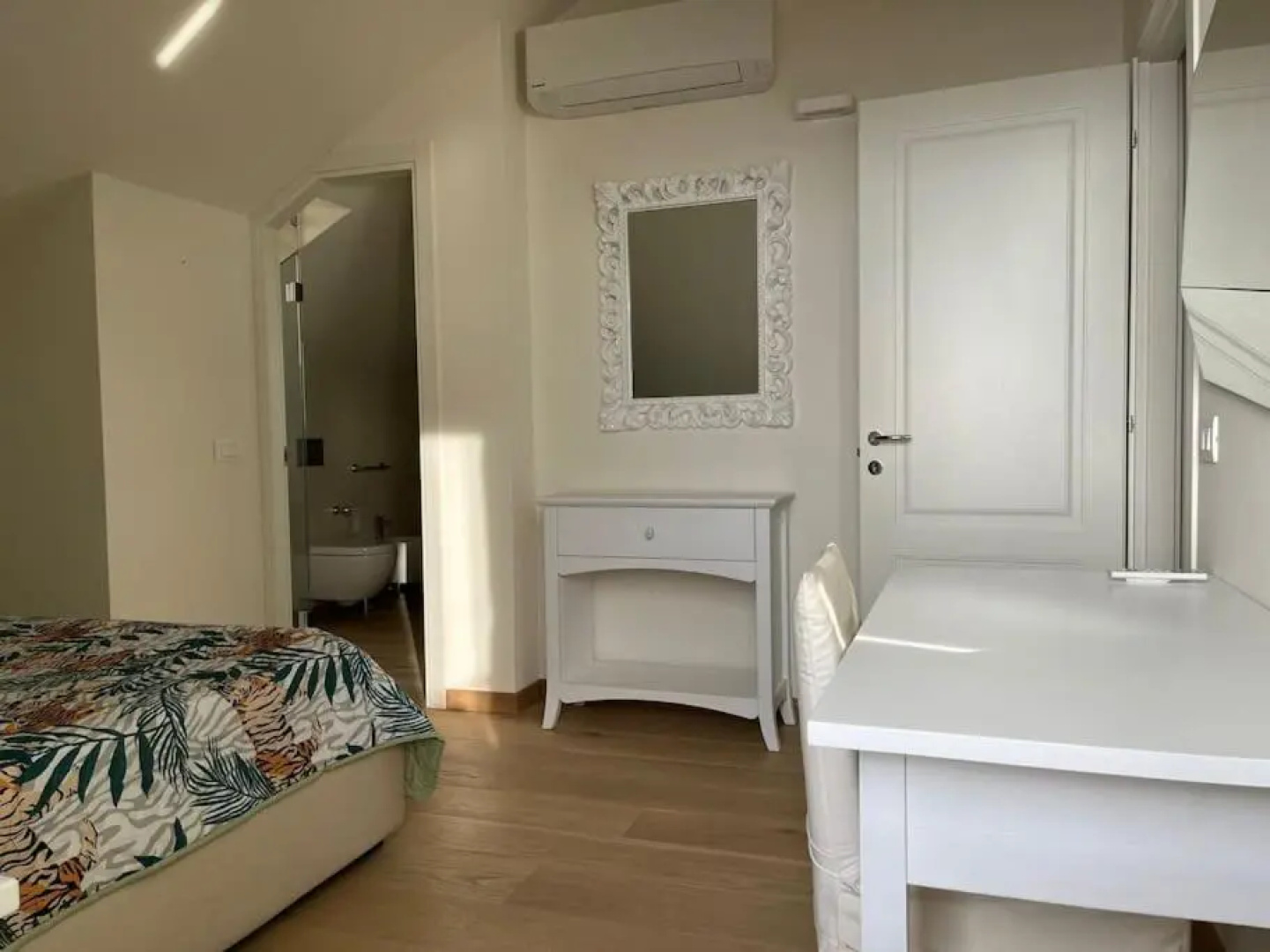 Rose Attico magnifica vista mare parcheggio privato 2 minuti dalla spiaggia